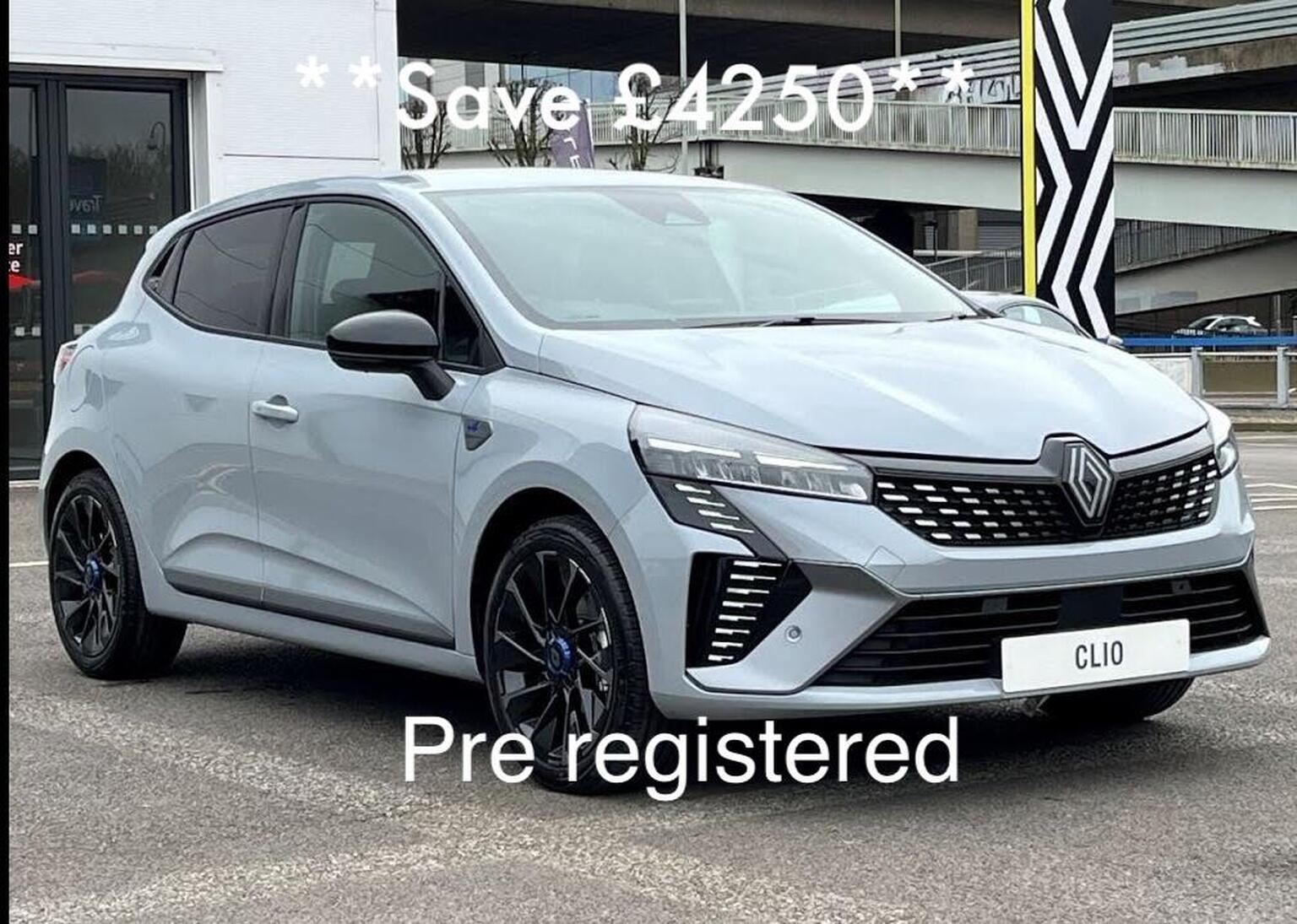 Main listing image - Renault Clio