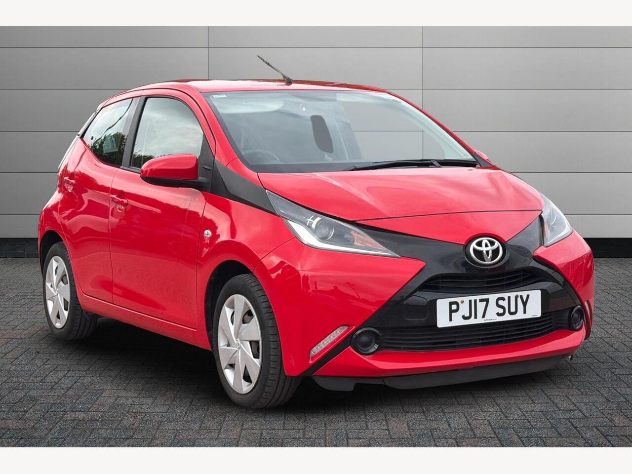 Main listing image - Toyota Aygo