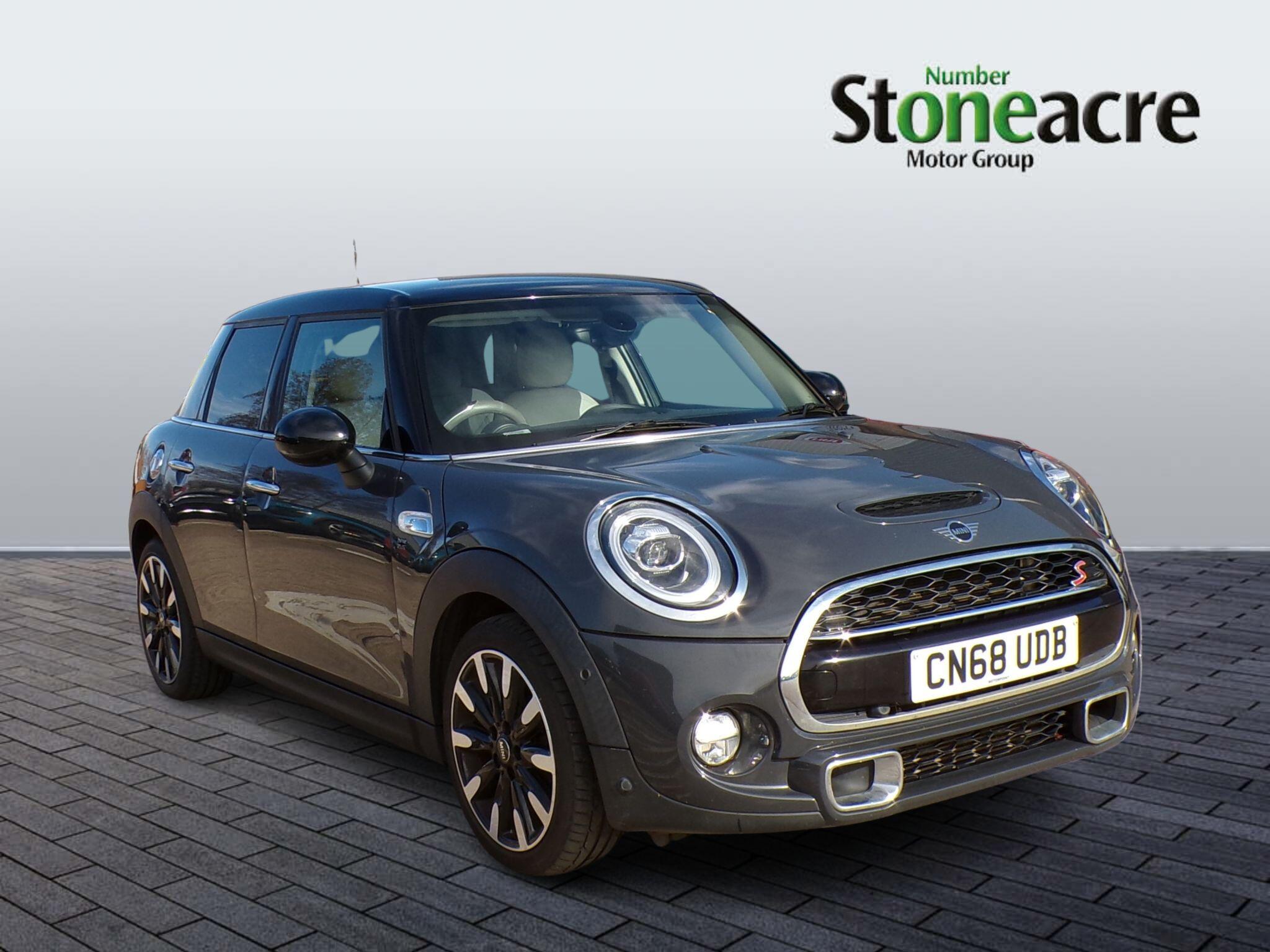 Main listing image - MINI Hatchback 5dr