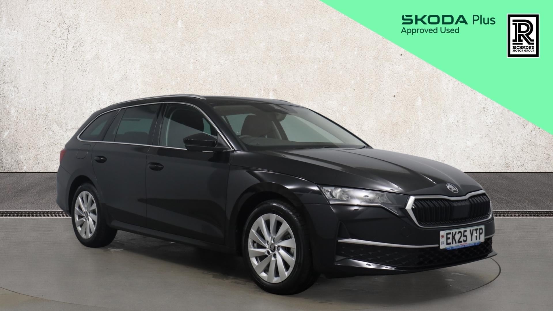 Main listing image - Skoda Octavia Estate