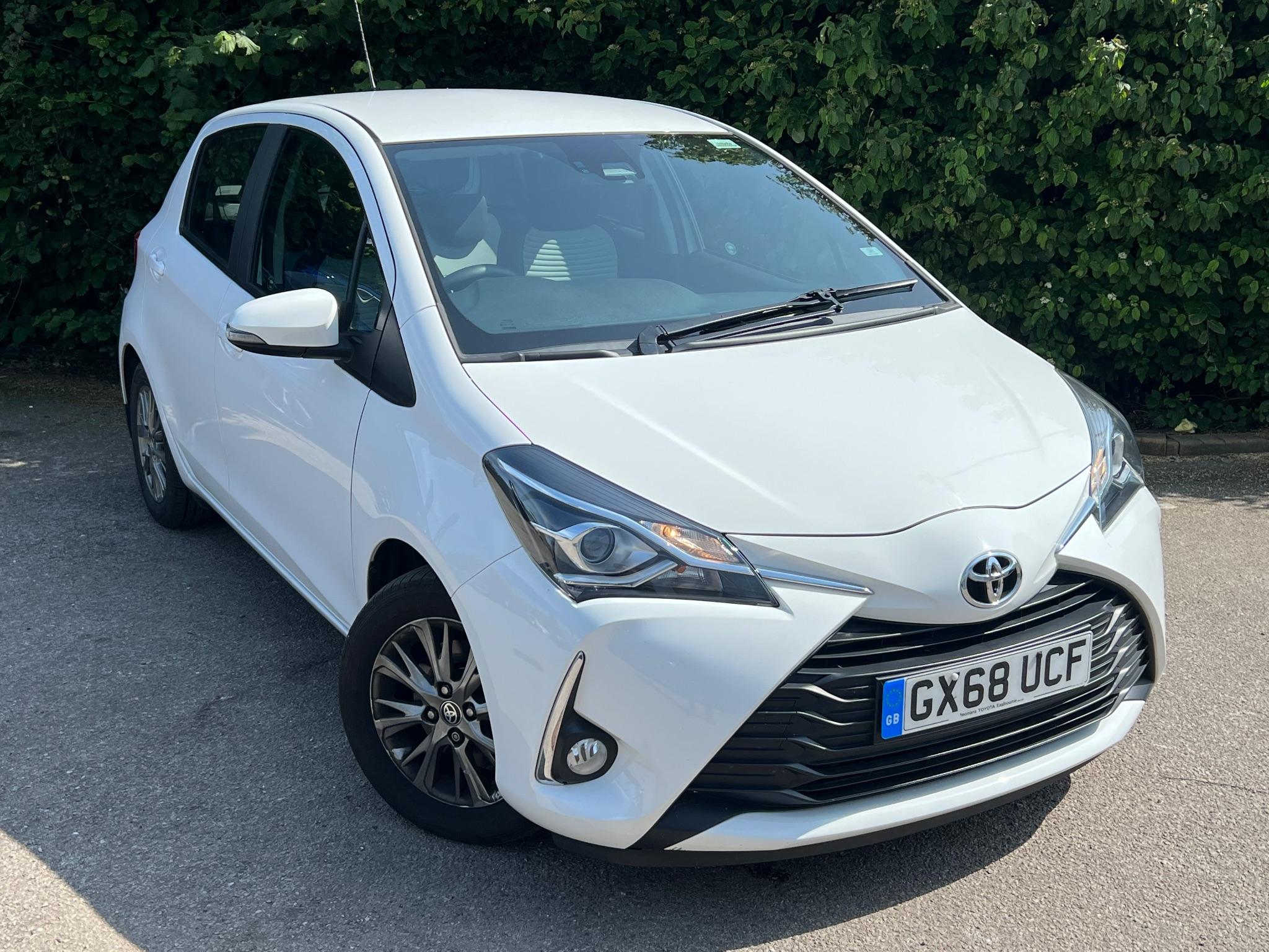 Main listing image - Toyota Yaris