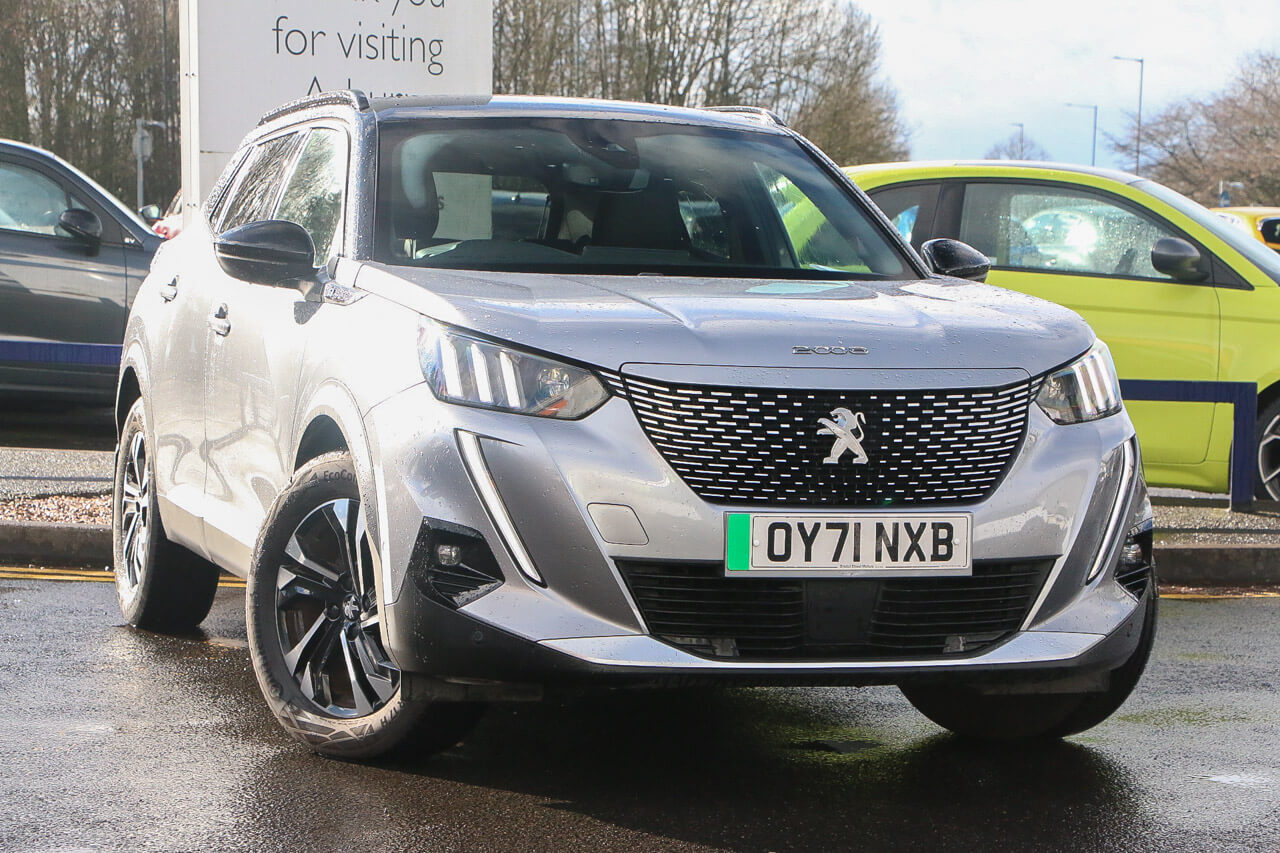 Main listing image - Peugeot e-2008