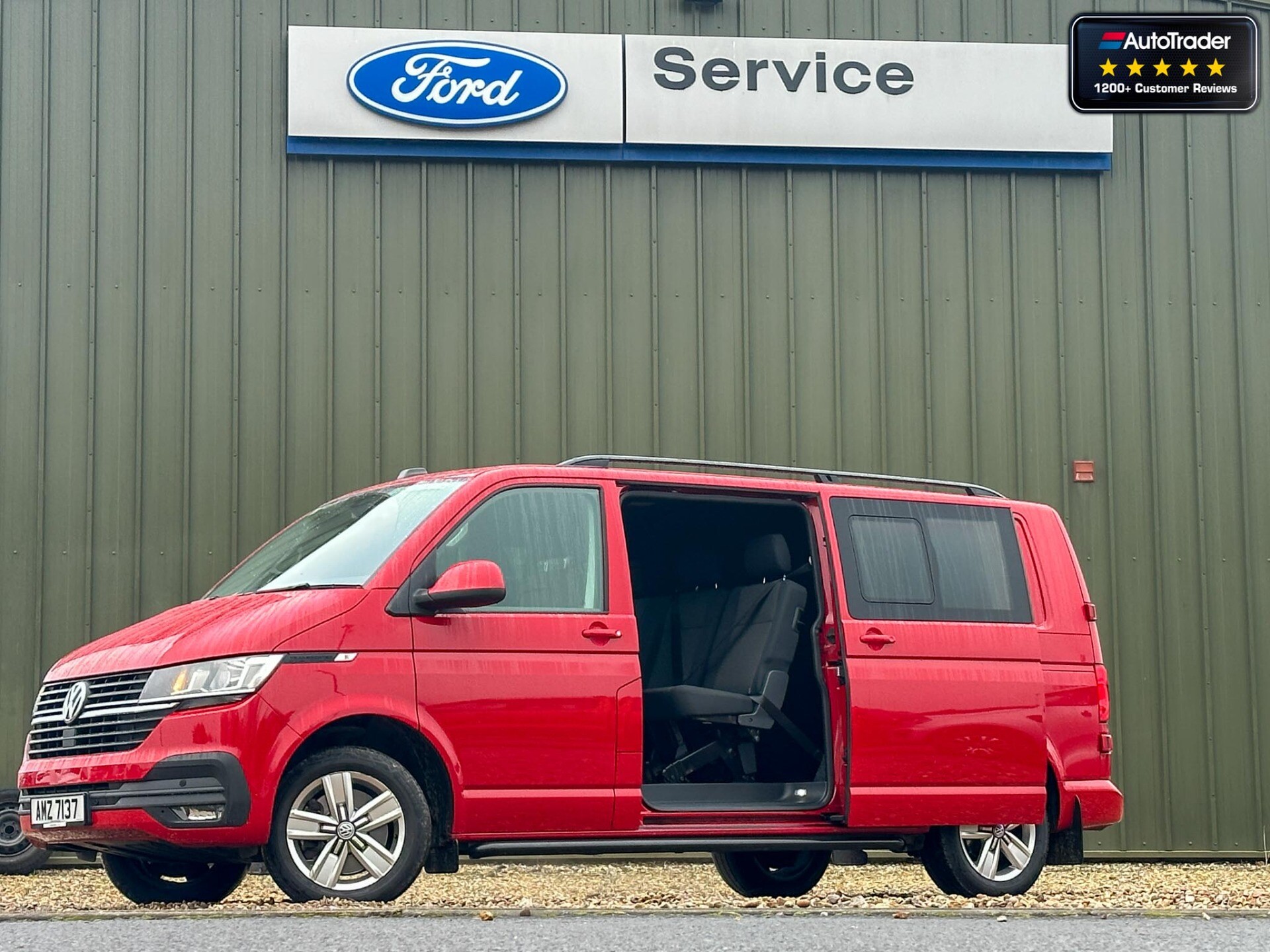 Main listing image - Volkswagen Transporter