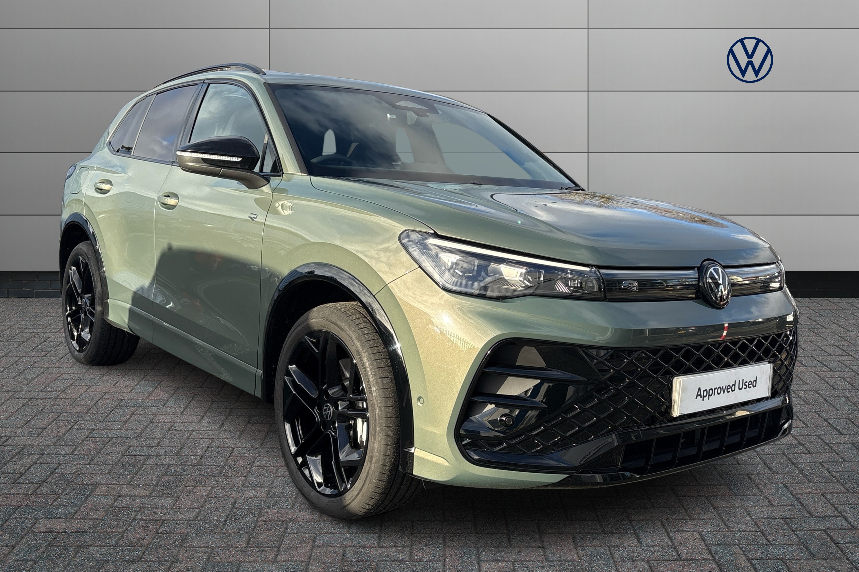 Main listing image - Volkswagen Tiguan