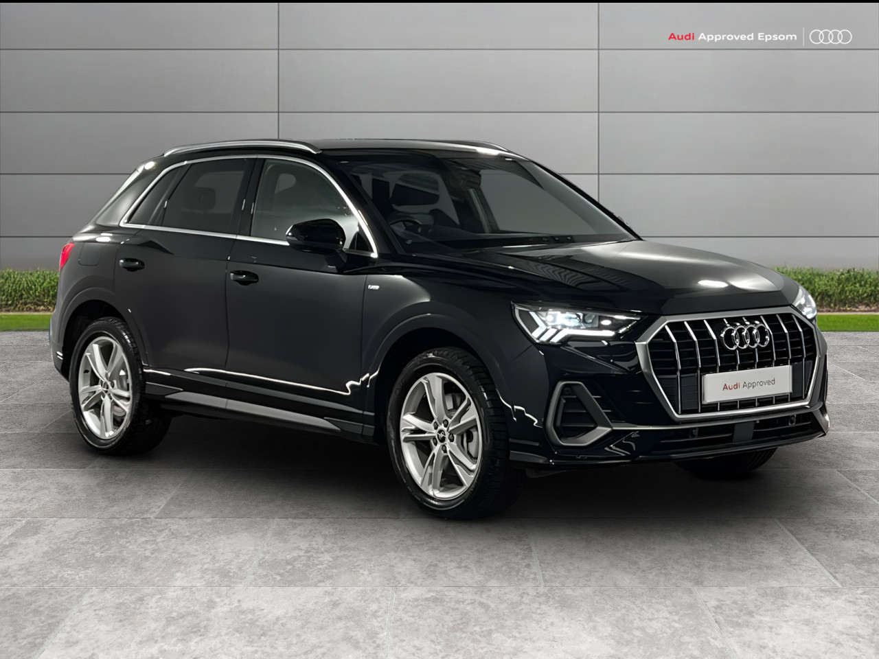 Main listing image - Audi Q3