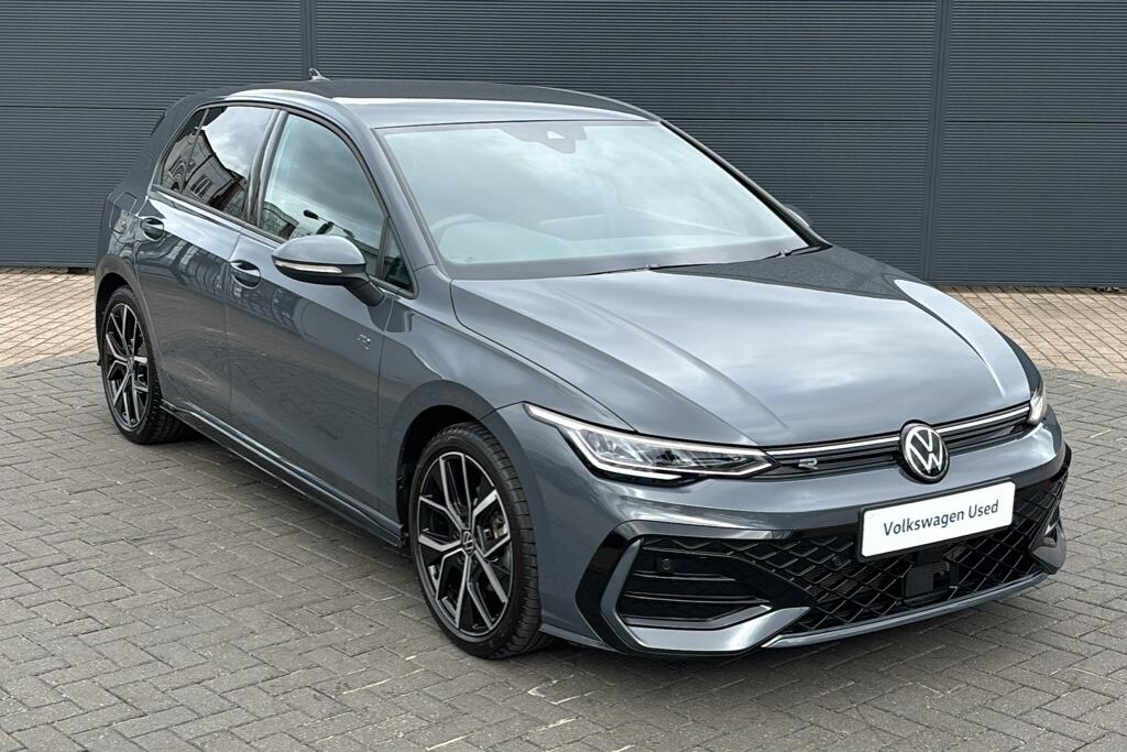 Main listing image - Volkswagen Golf