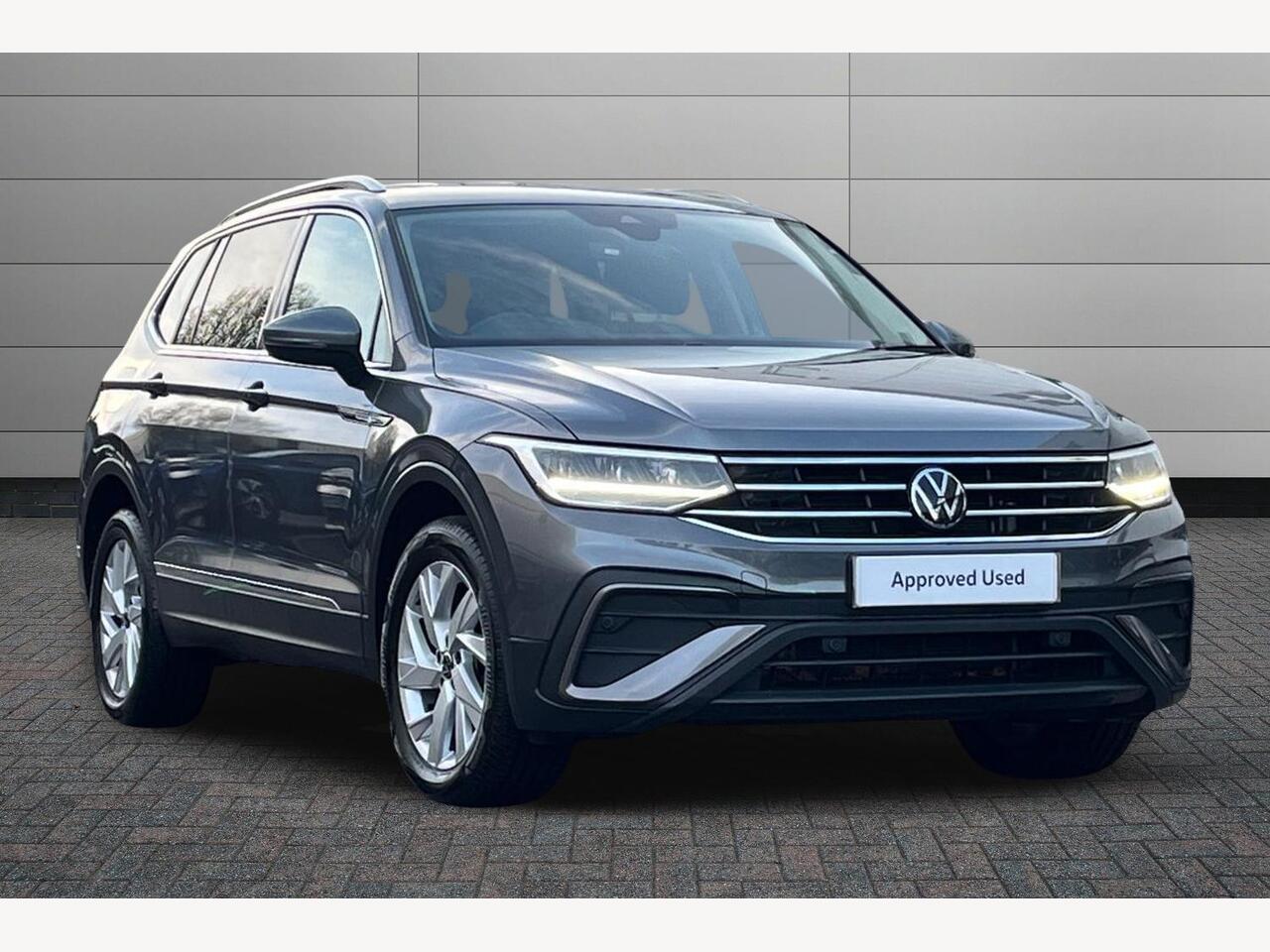 Main listing image - Volkswagen Tiguan Allspace