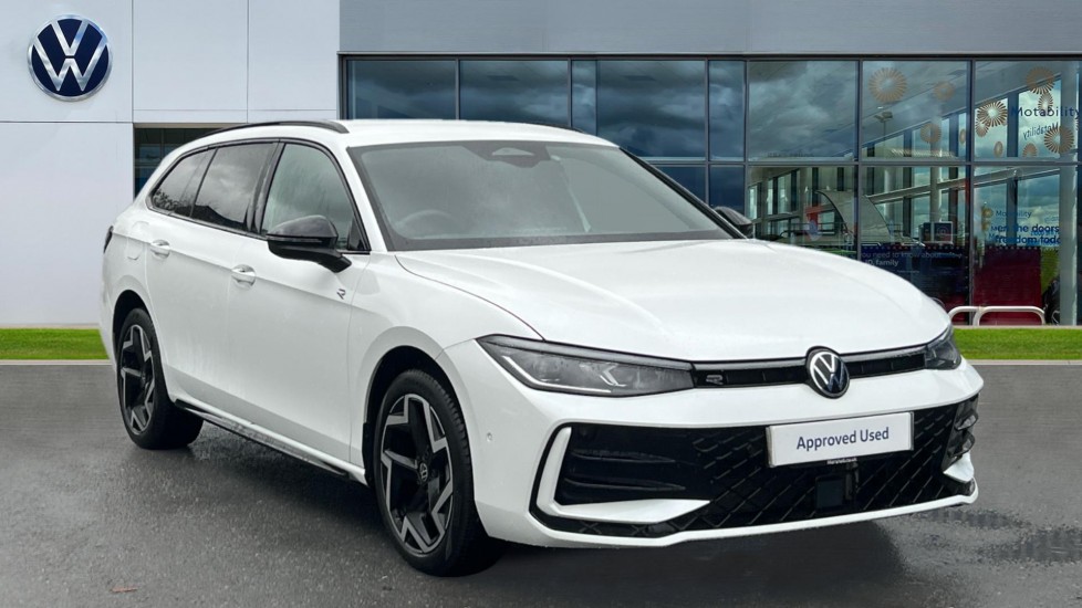 Main listing image - Volkswagen Passat Estate