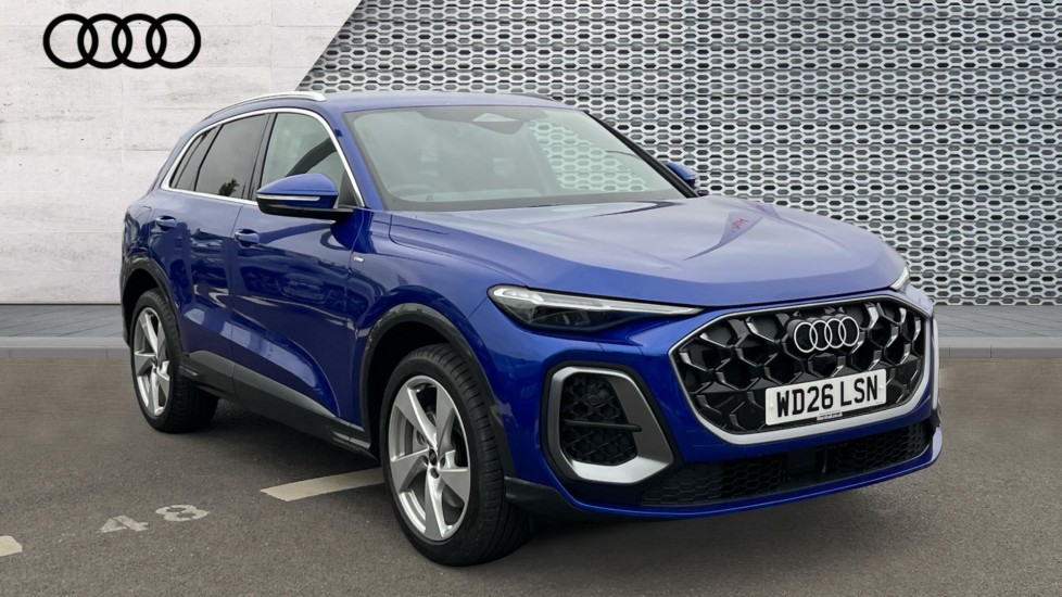 Main listing image - Audi Q5