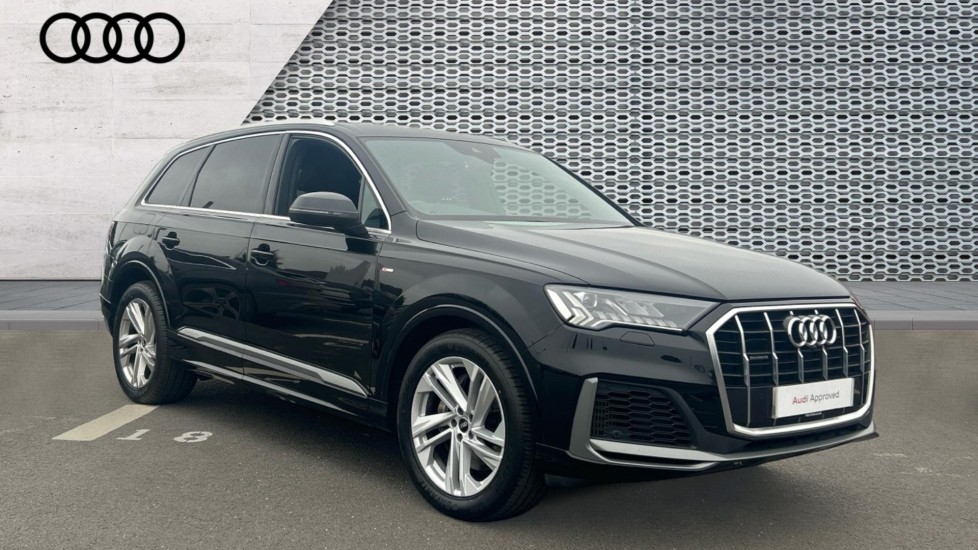 Main listing image - Audi Q7