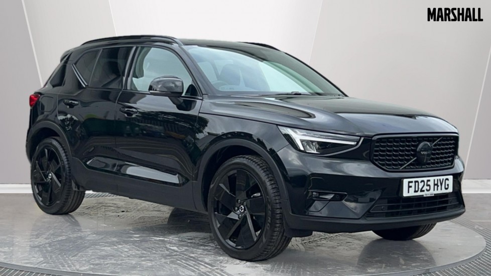 Main listing image - Volvo XC40
