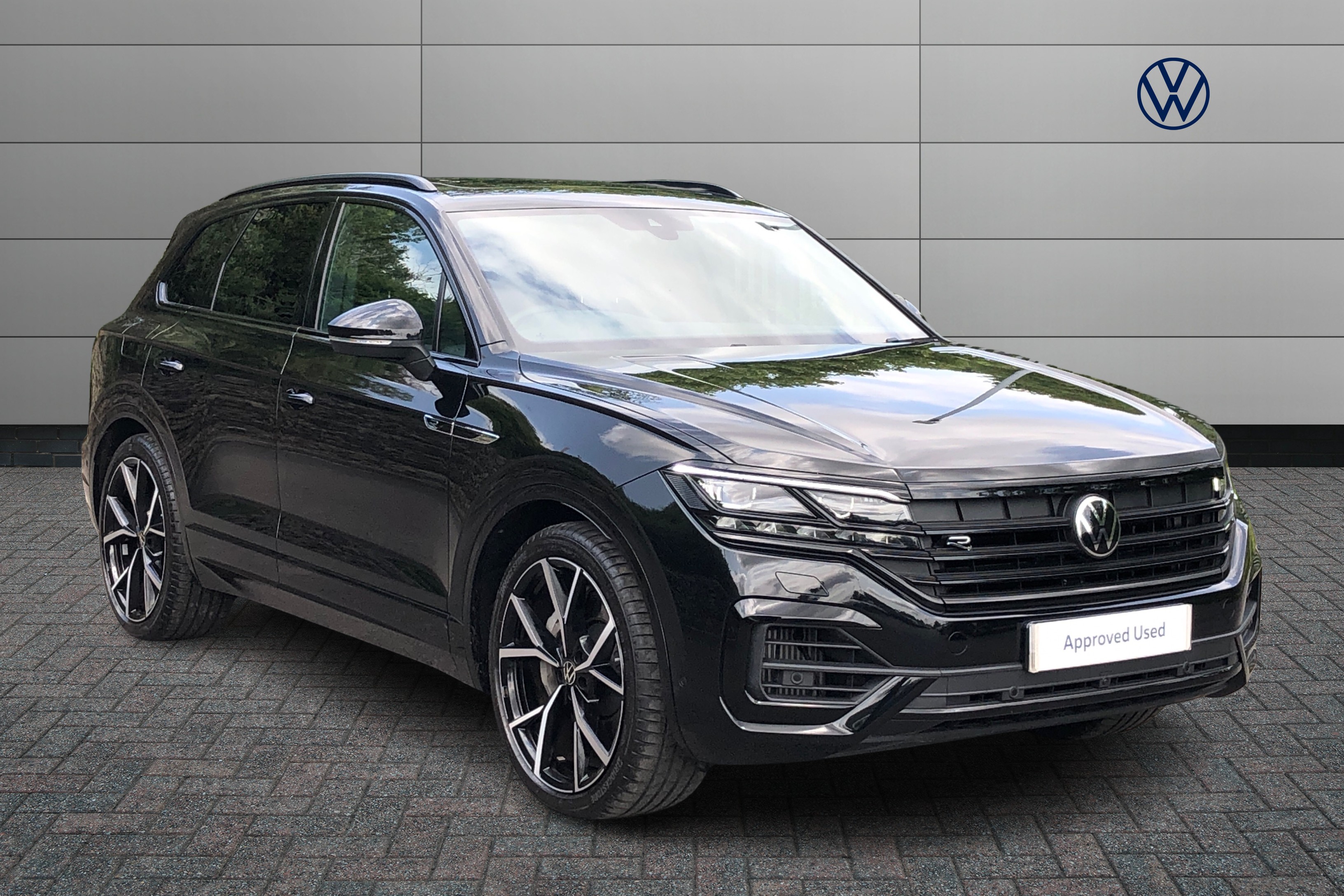 Main listing image - Volkswagen Touareg