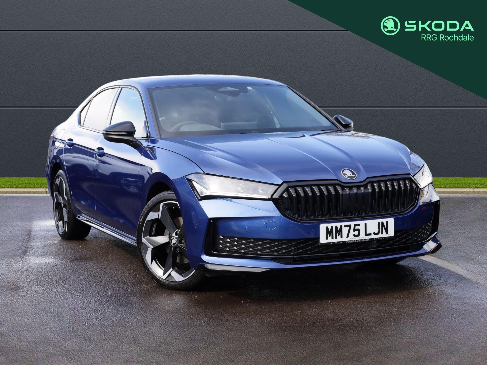 Main listing image - Skoda Superb