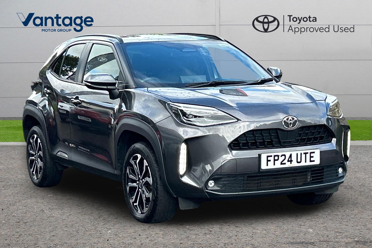 Main listing image - Toyota Yaris Cross