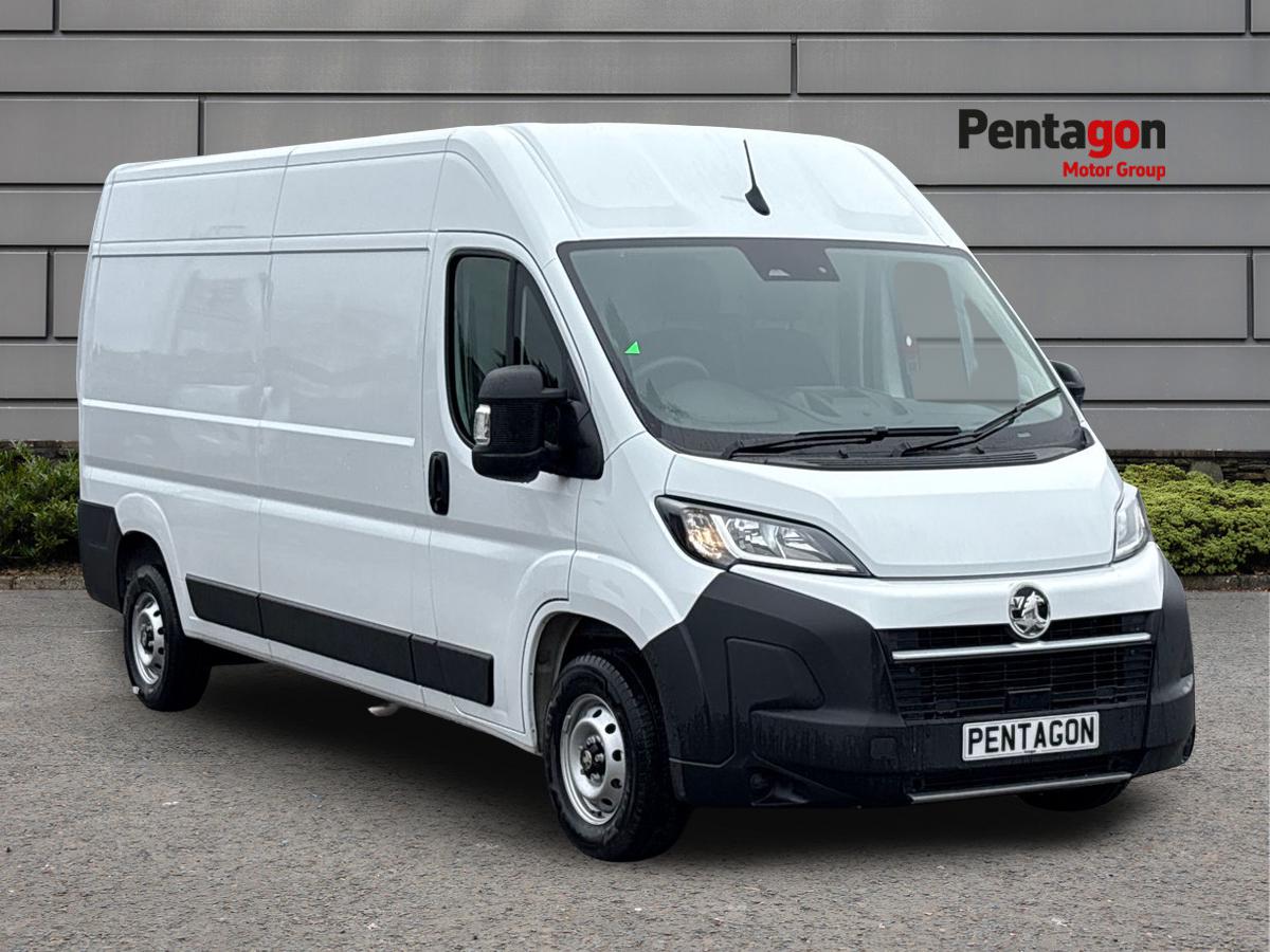 Main listing image - Vauxhall Movano