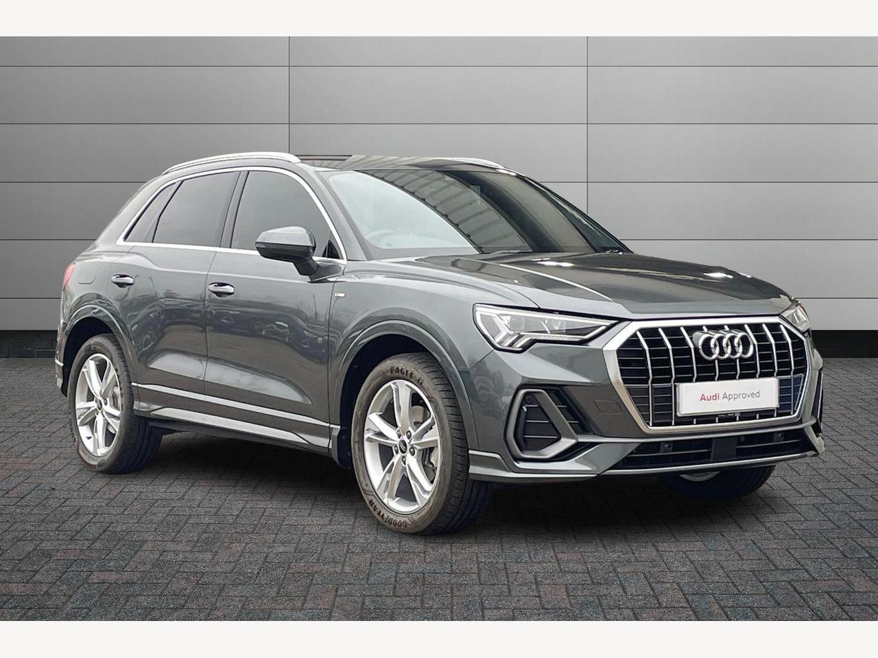 Main listing image - Audi Q3