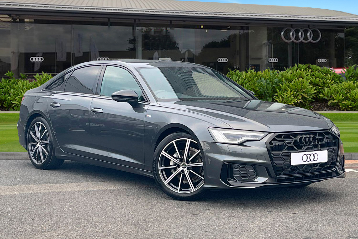 Main listing image - Audi A6