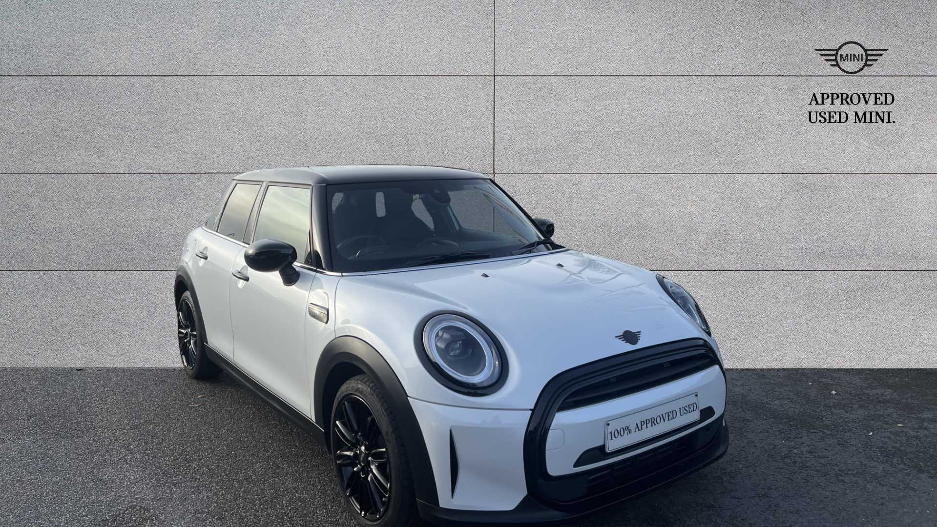 Main listing image - MINI Hatchback 5dr