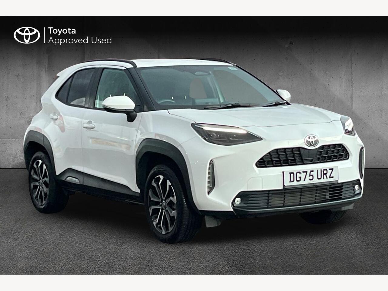 Main listing image - Toyota Yaris Cross