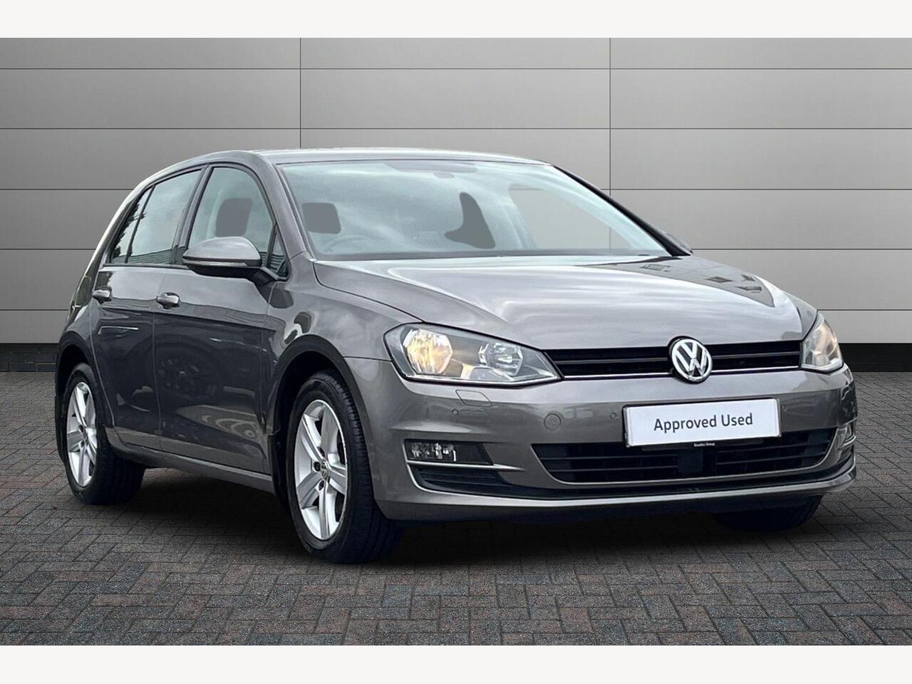 Main listing image - Volkswagen Golf