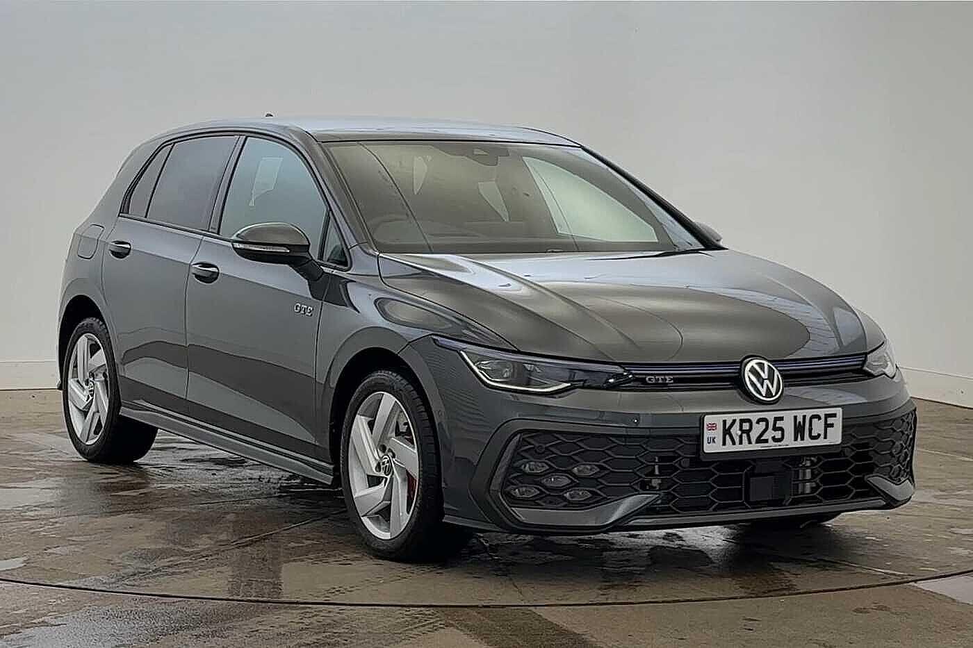 Main listing image - Volkswagen Golf GTE