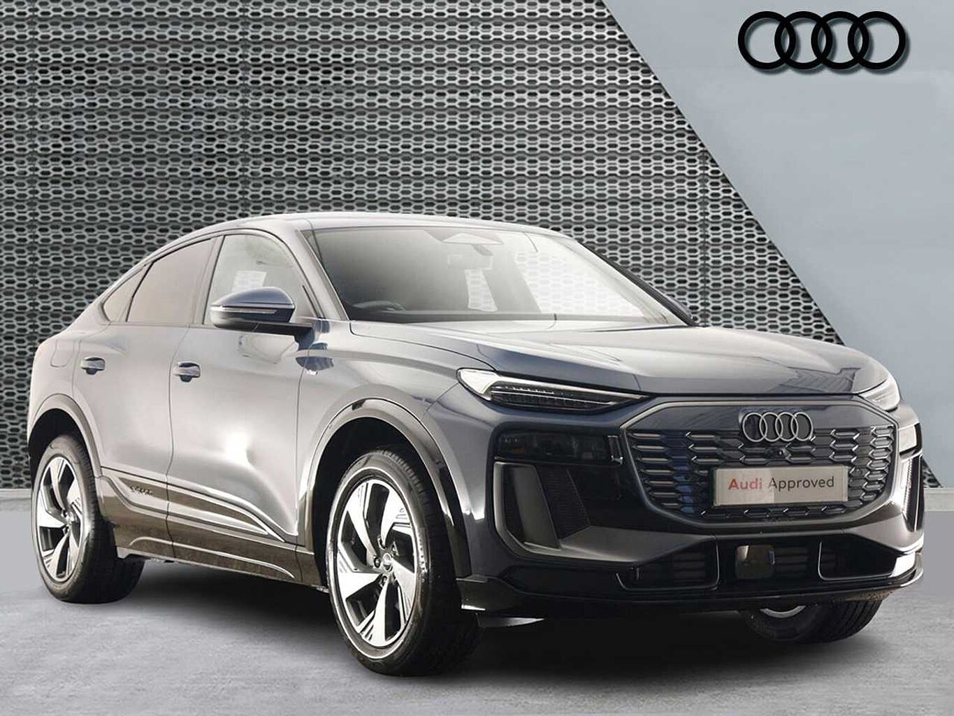 Main listing image - Audi Q6