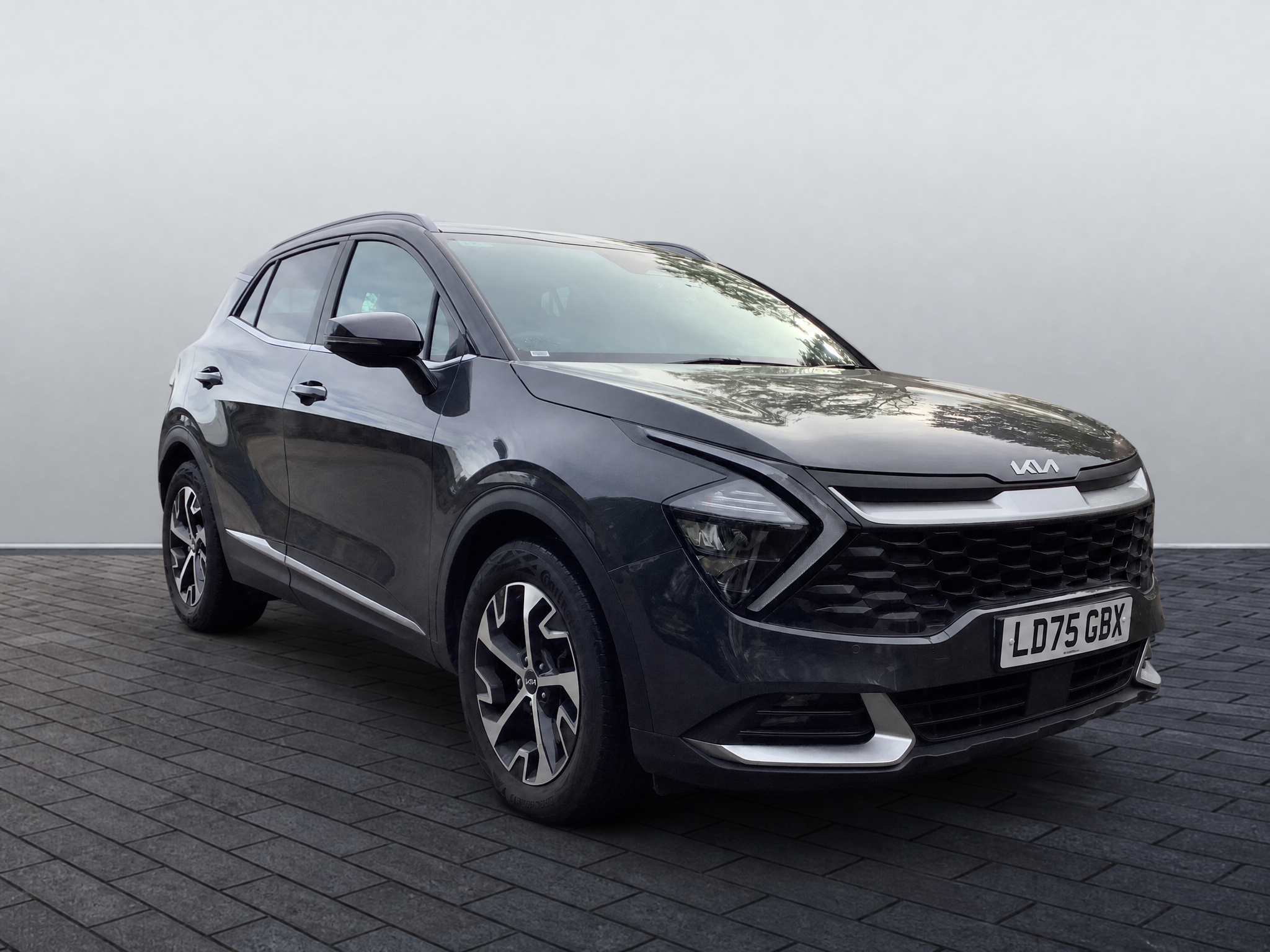 Main listing image - Kia Sportage