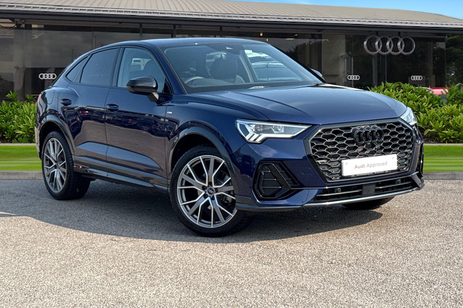 Main listing image - Audi Q3