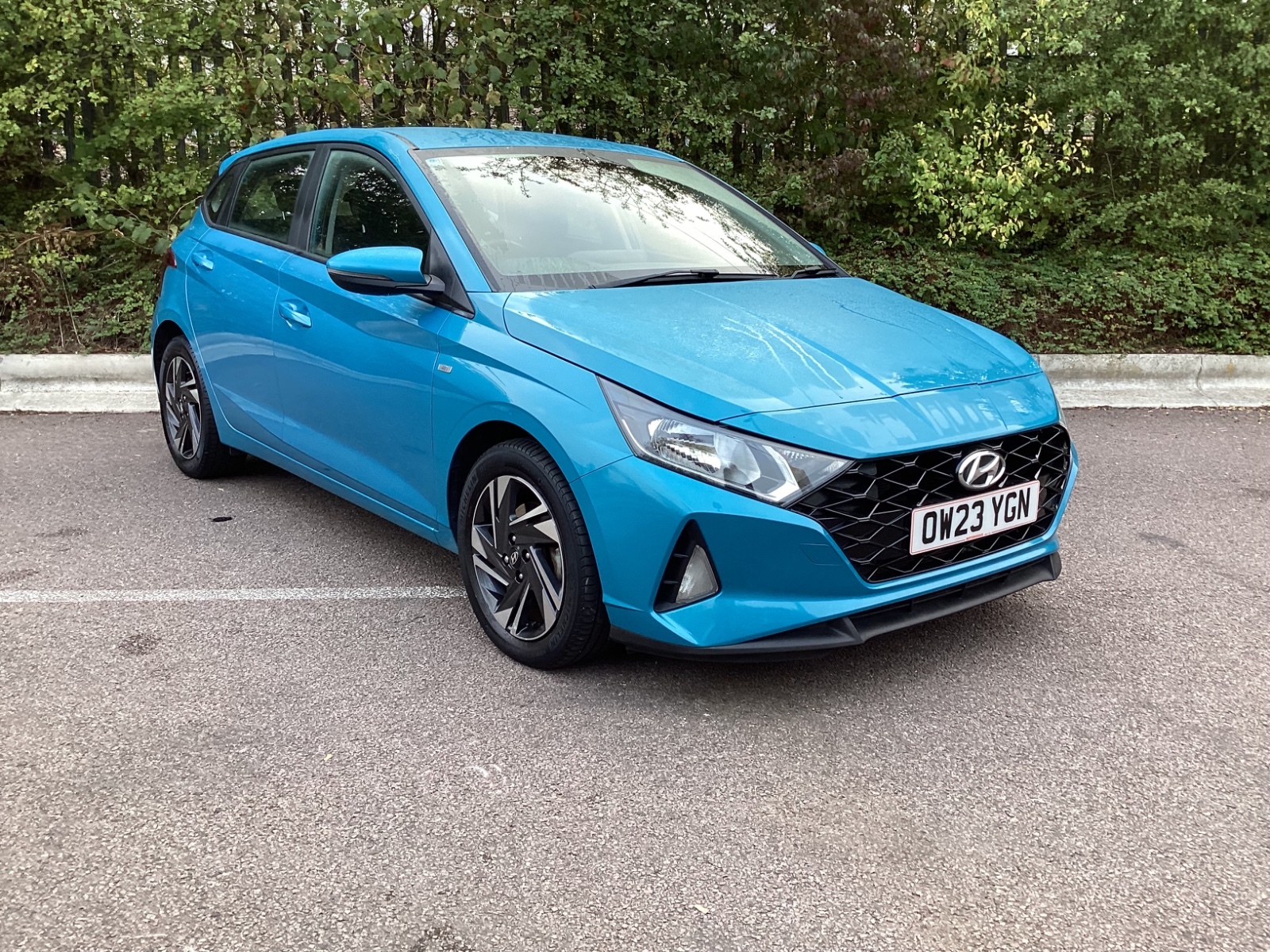 Main listing image - Hyundai i20