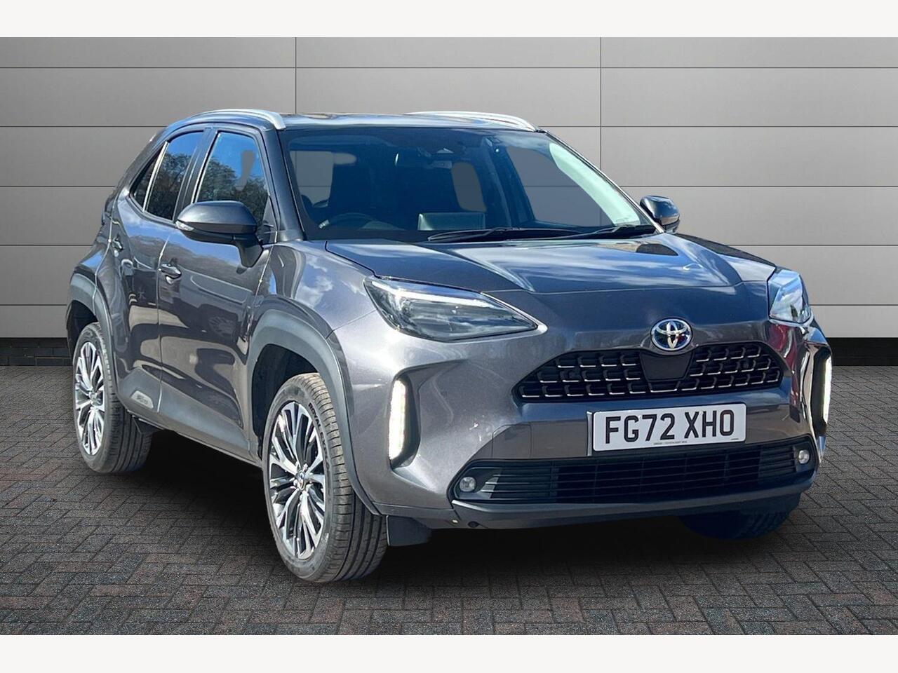 Main listing image - Toyota Yaris Cross