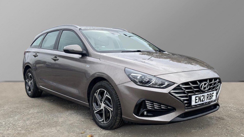 Main listing image - Hyundai i30 Tourer