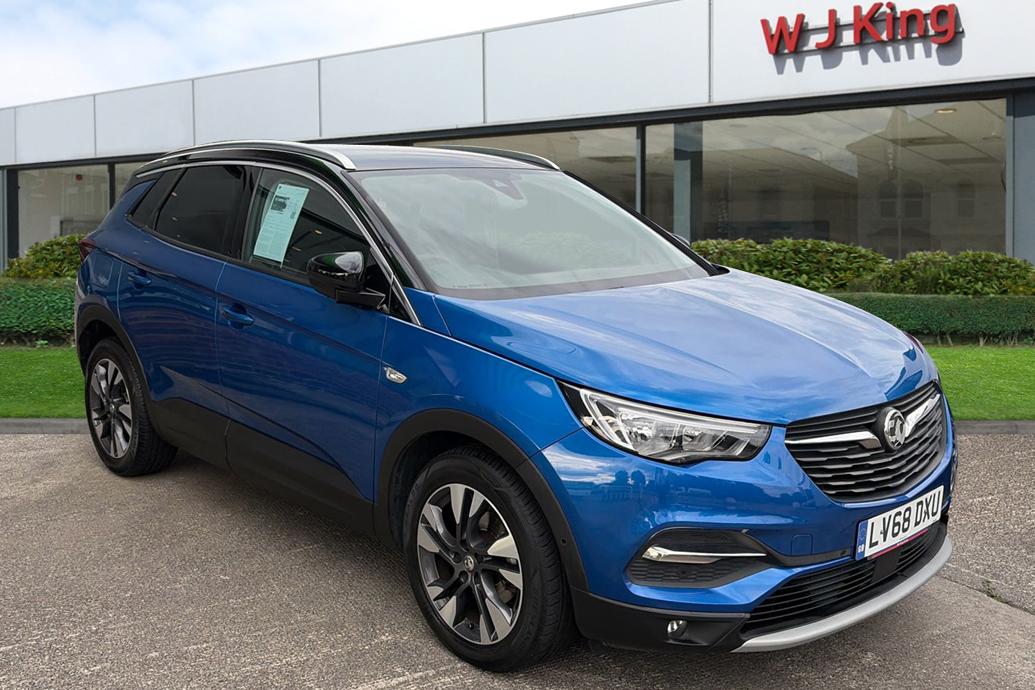 Main listing image - Vauxhall Grandland X