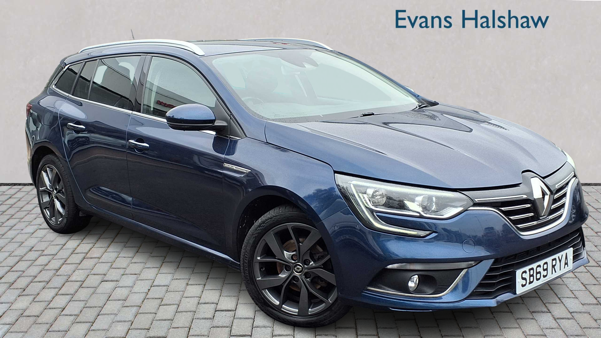 Main listing image - Renault Megane Sport Tourer