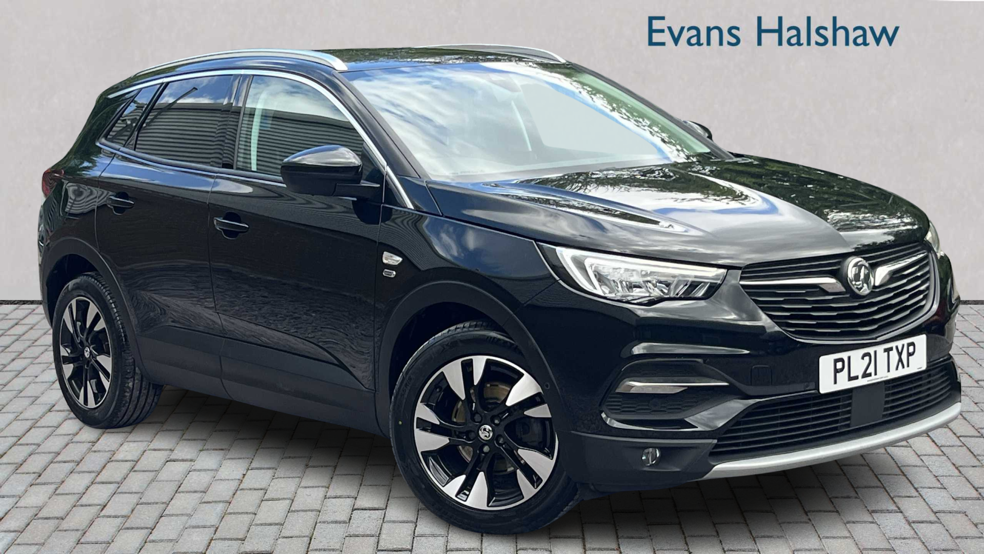 Main listing image - Vauxhall Grandland X