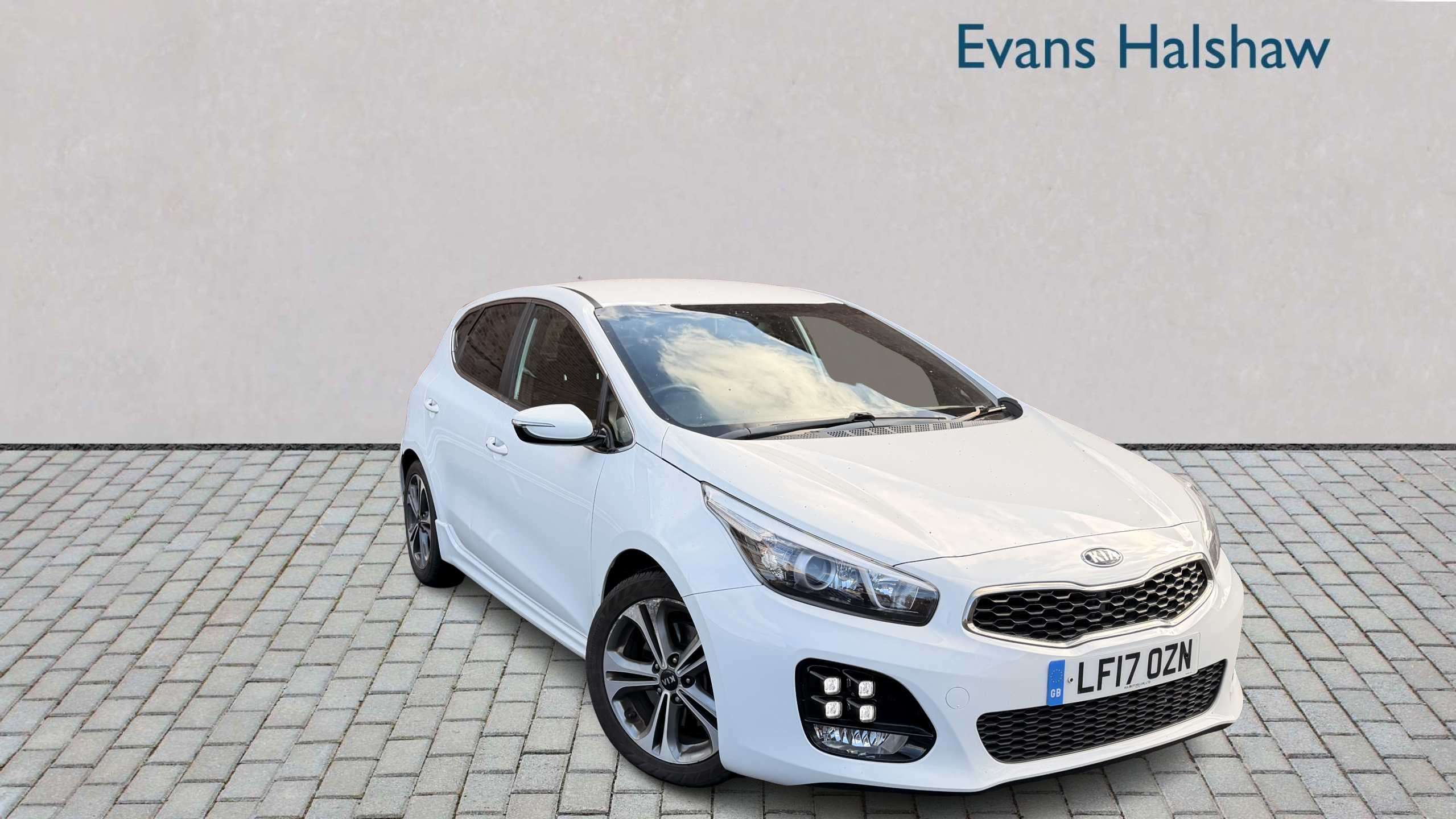 Main listing image - Kia Ceed