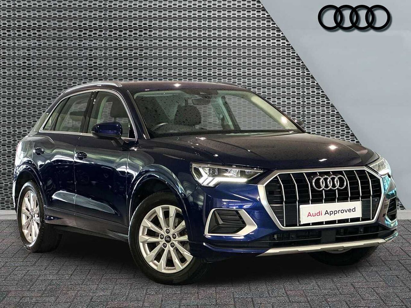 Main listing image - Audi Q3