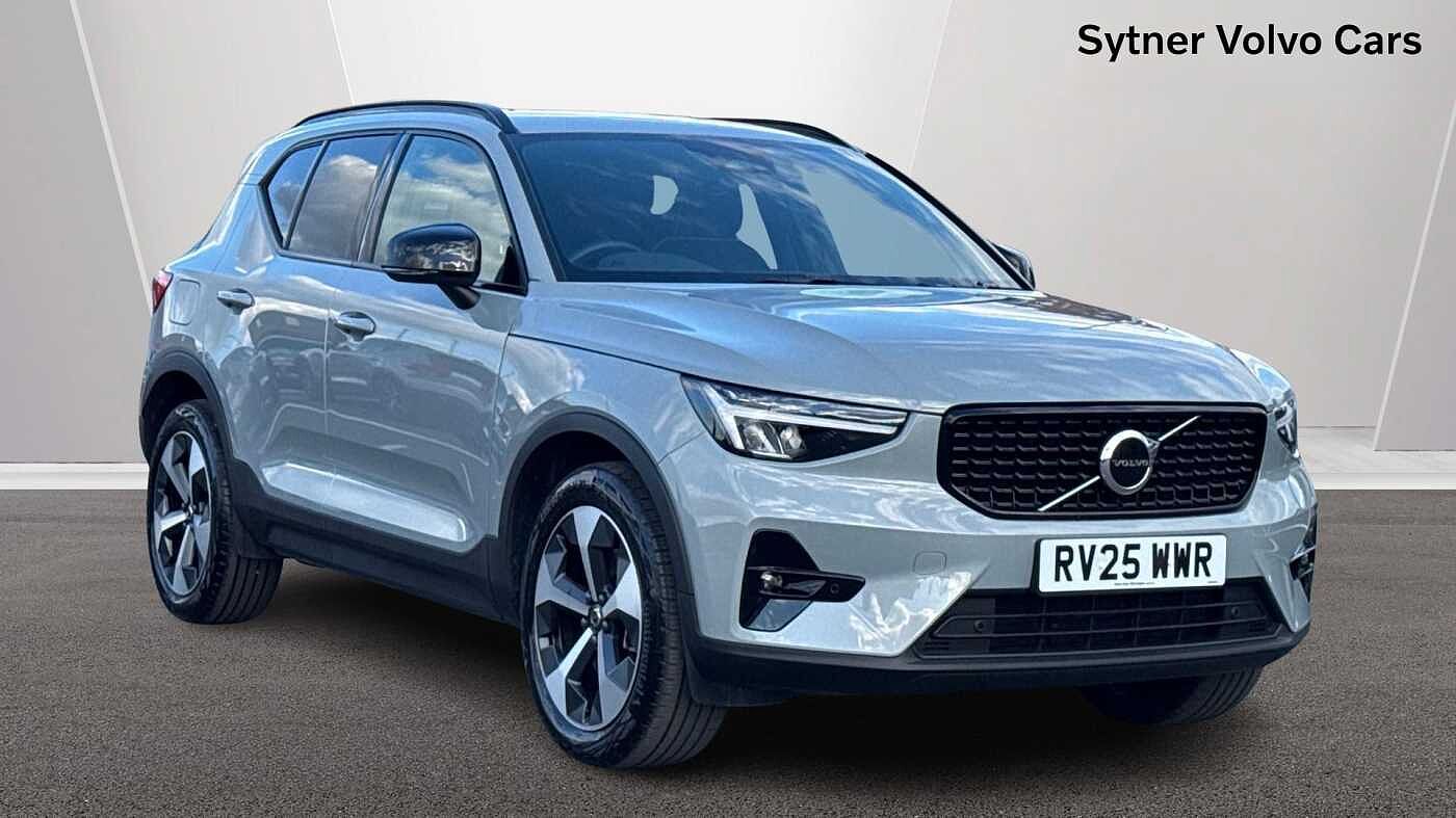Main listing image - Volvo XC40