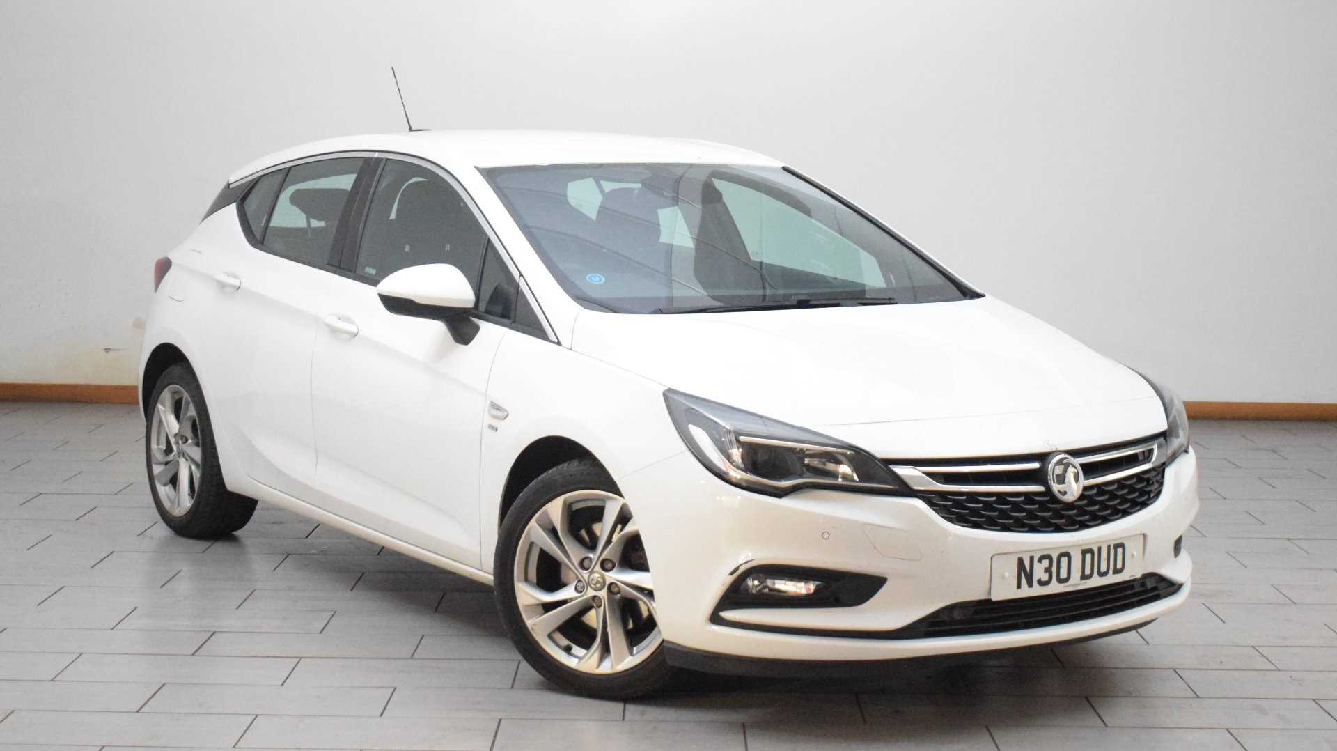 Main listing image - Vauxhall Astra