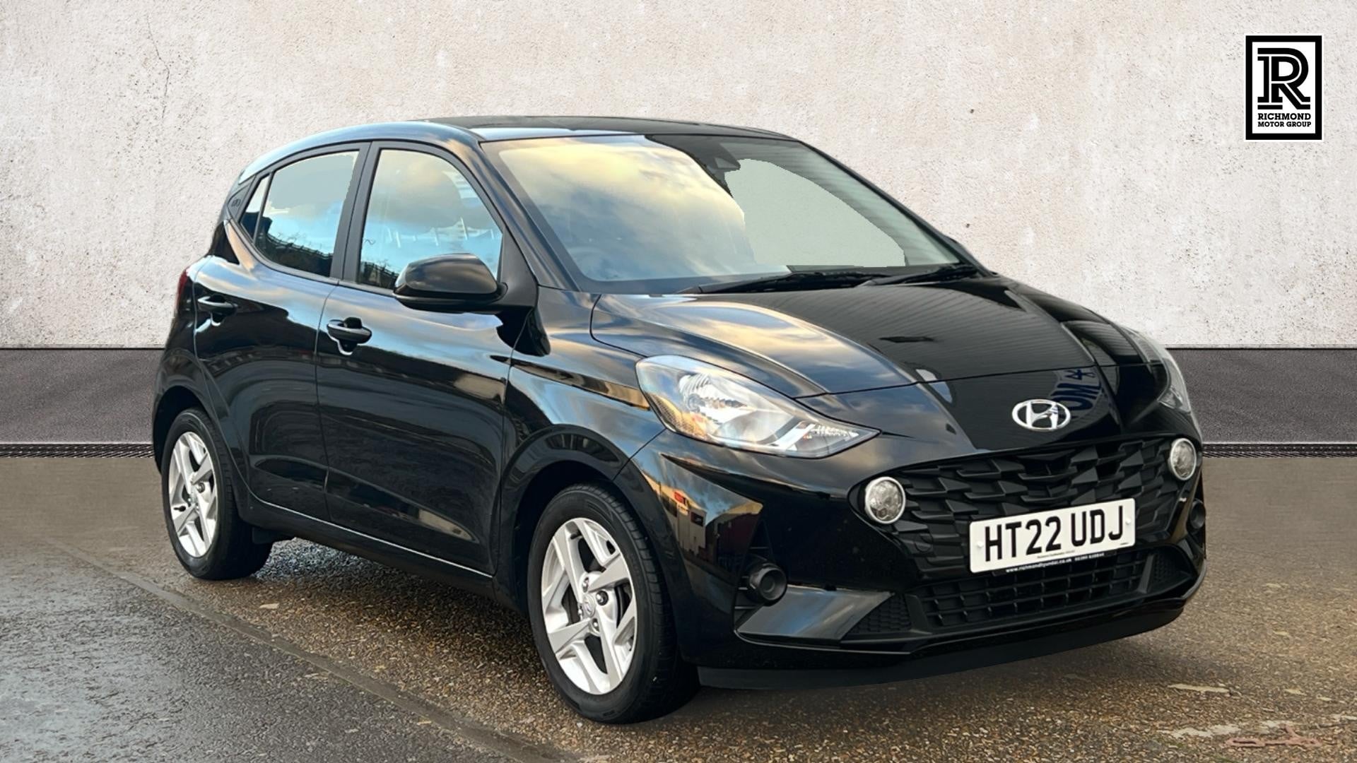 Main listing image - Hyundai i10