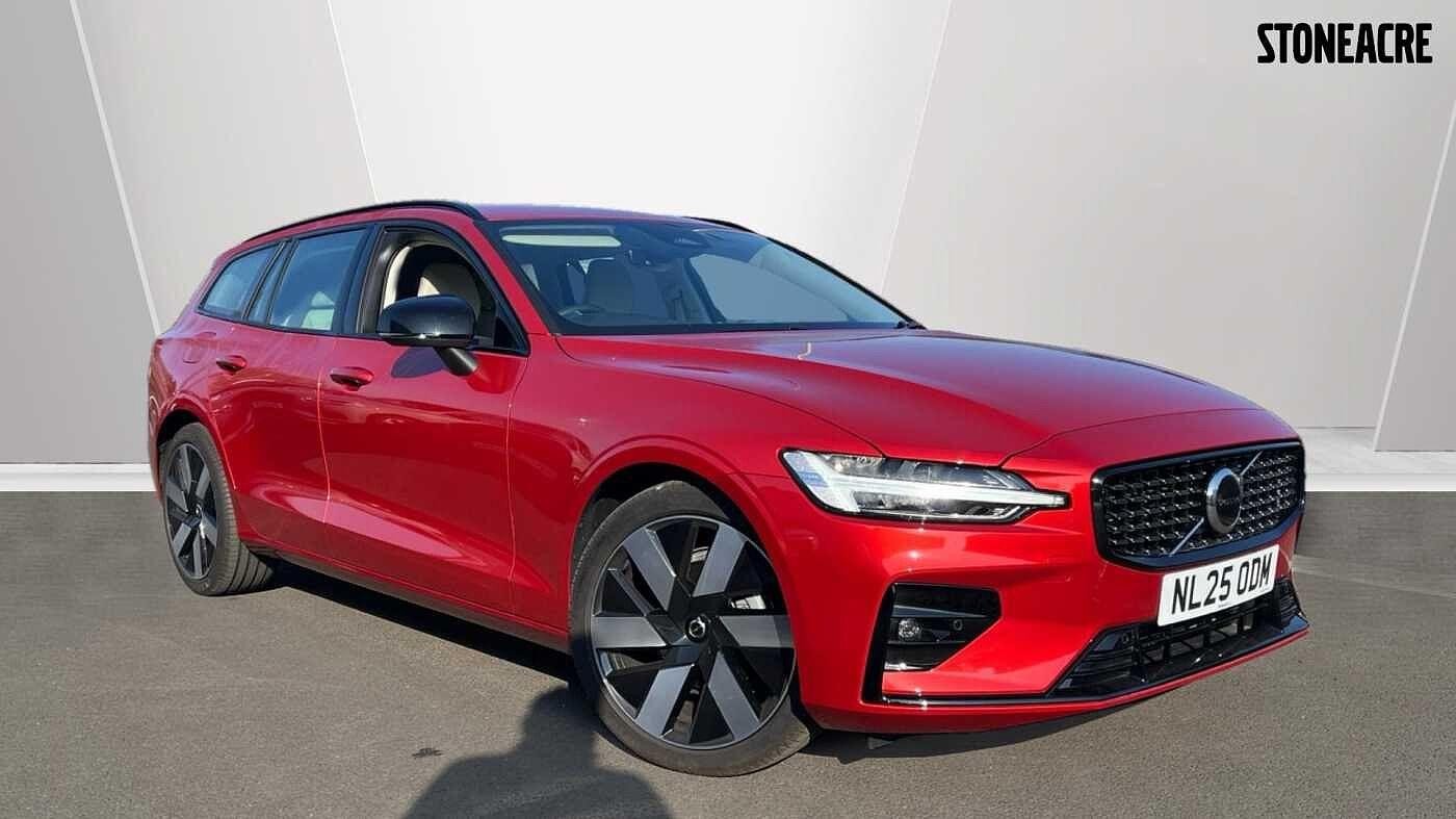 Main listing image - Volvo V60