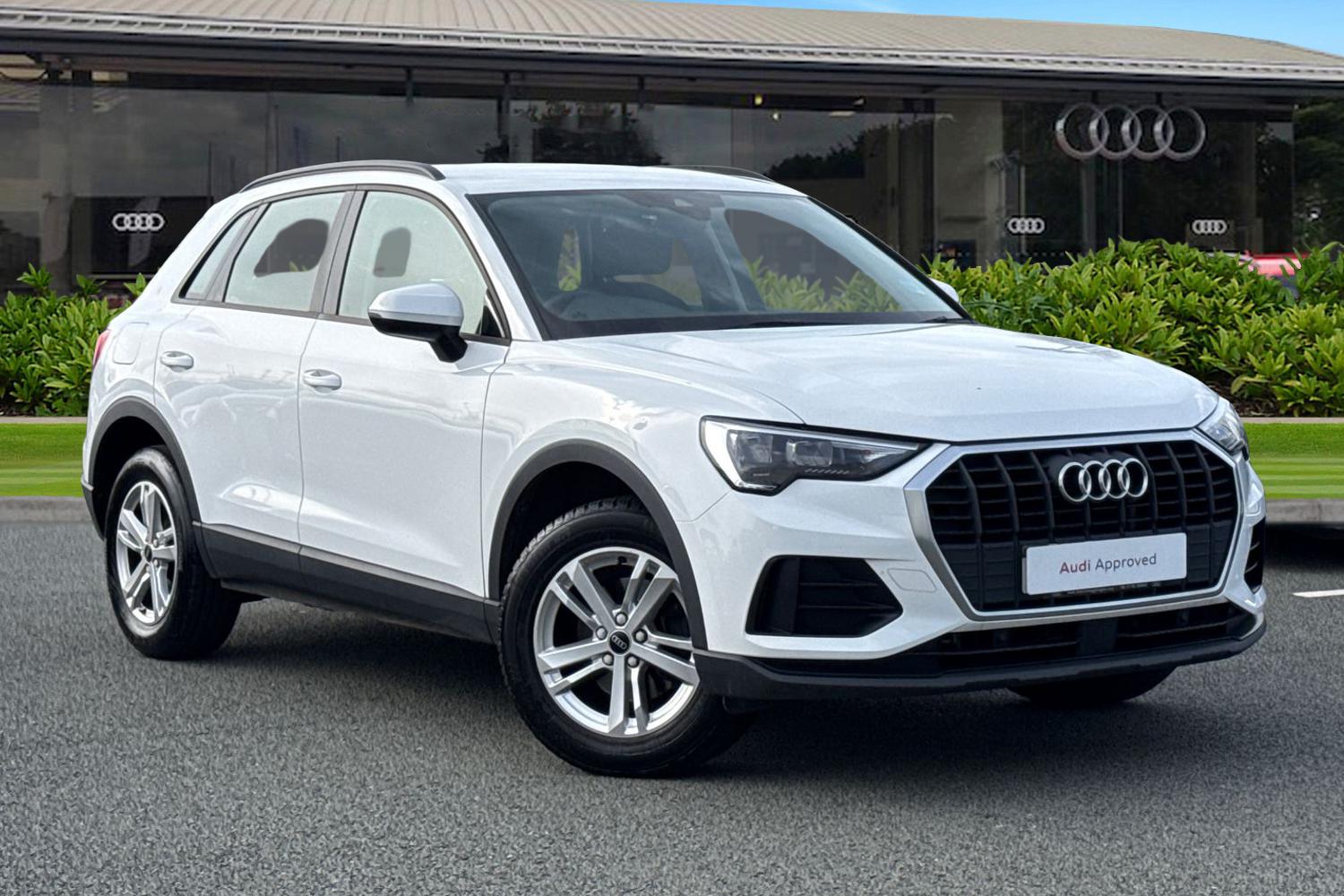 Main listing image - Audi Q3