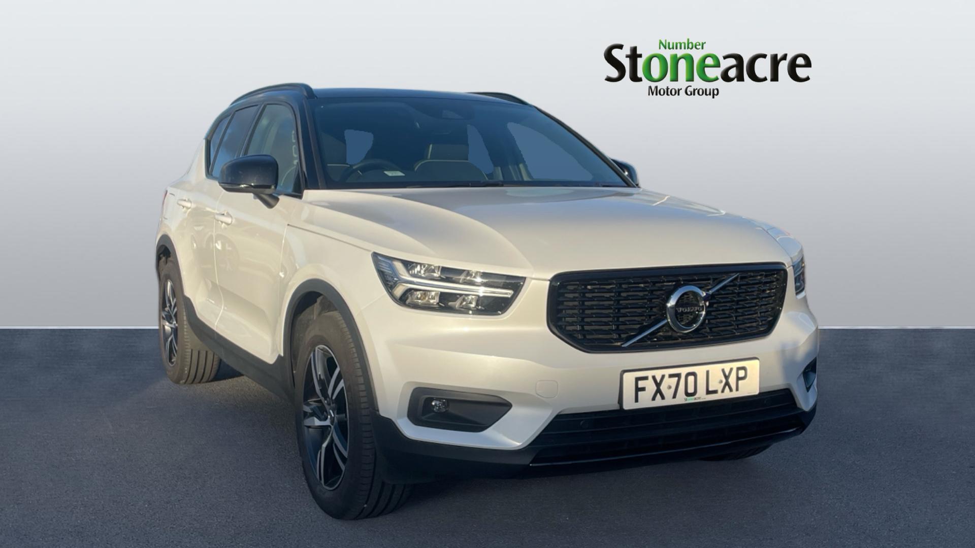 Main listing image - Volvo XC40