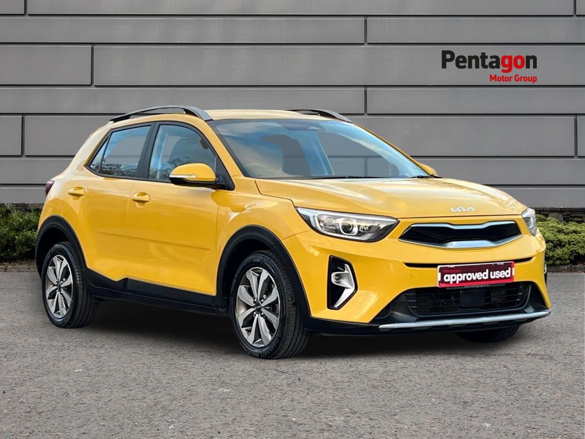 Main listing image - Kia Stonic