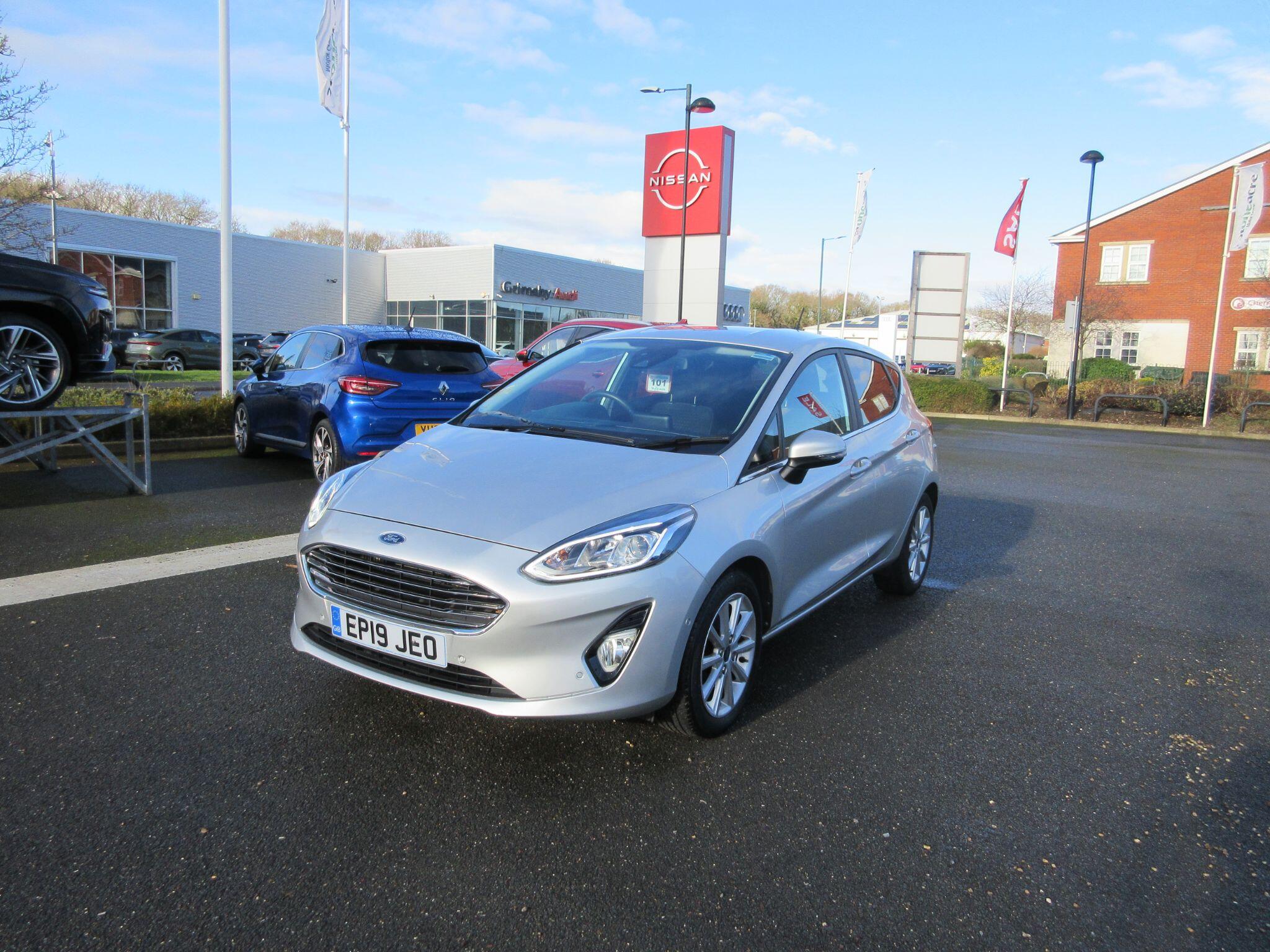Main listing image - Ford Fiesta