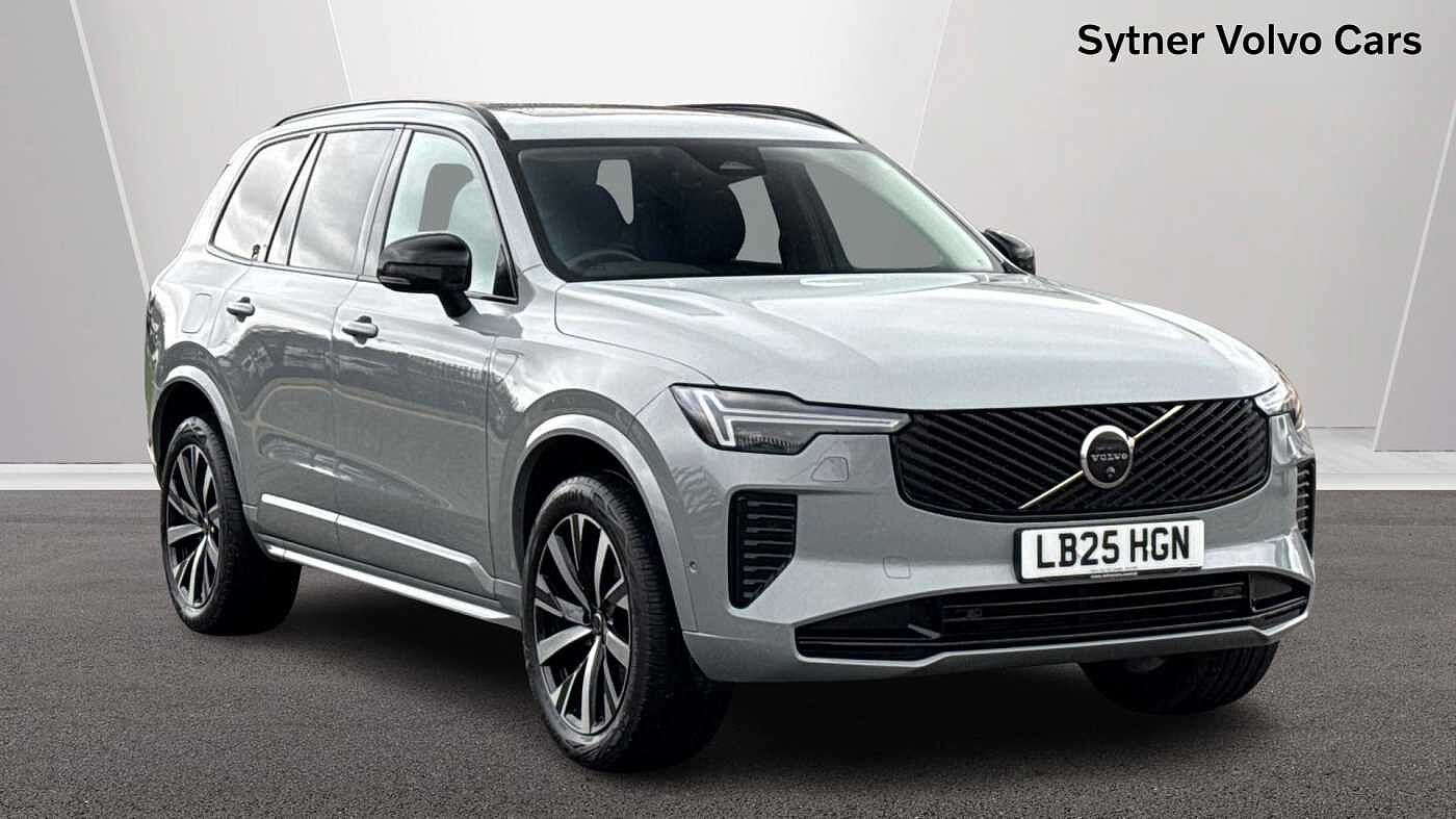 Main listing image - Volvo XC90