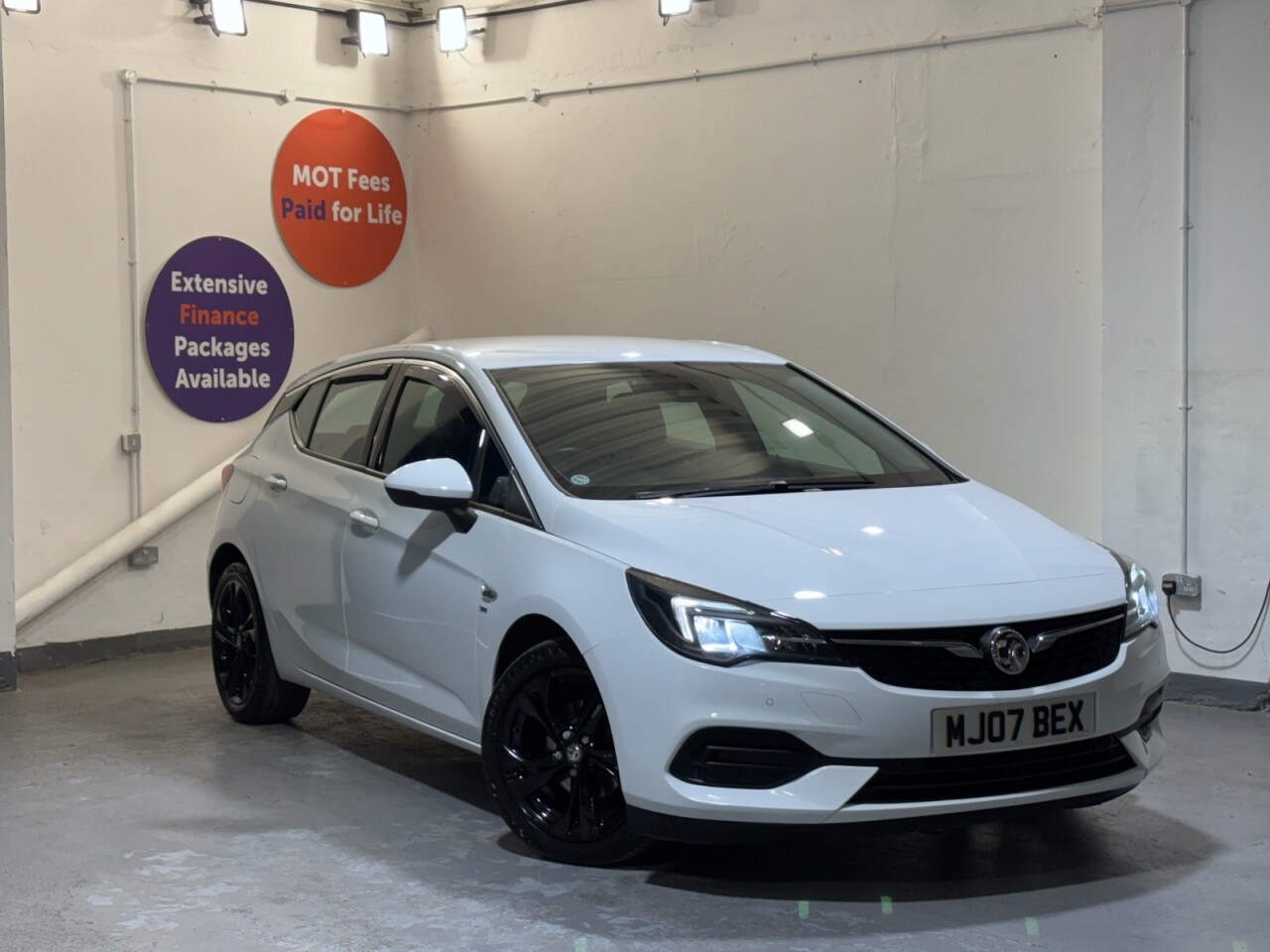 Main listing image - Vauxhall Astra