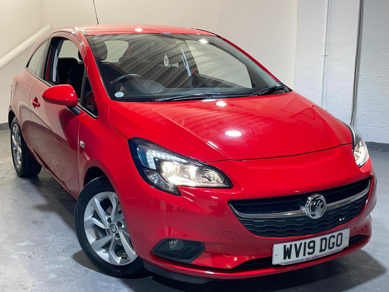 Main listing image - Vauxhall Corsa