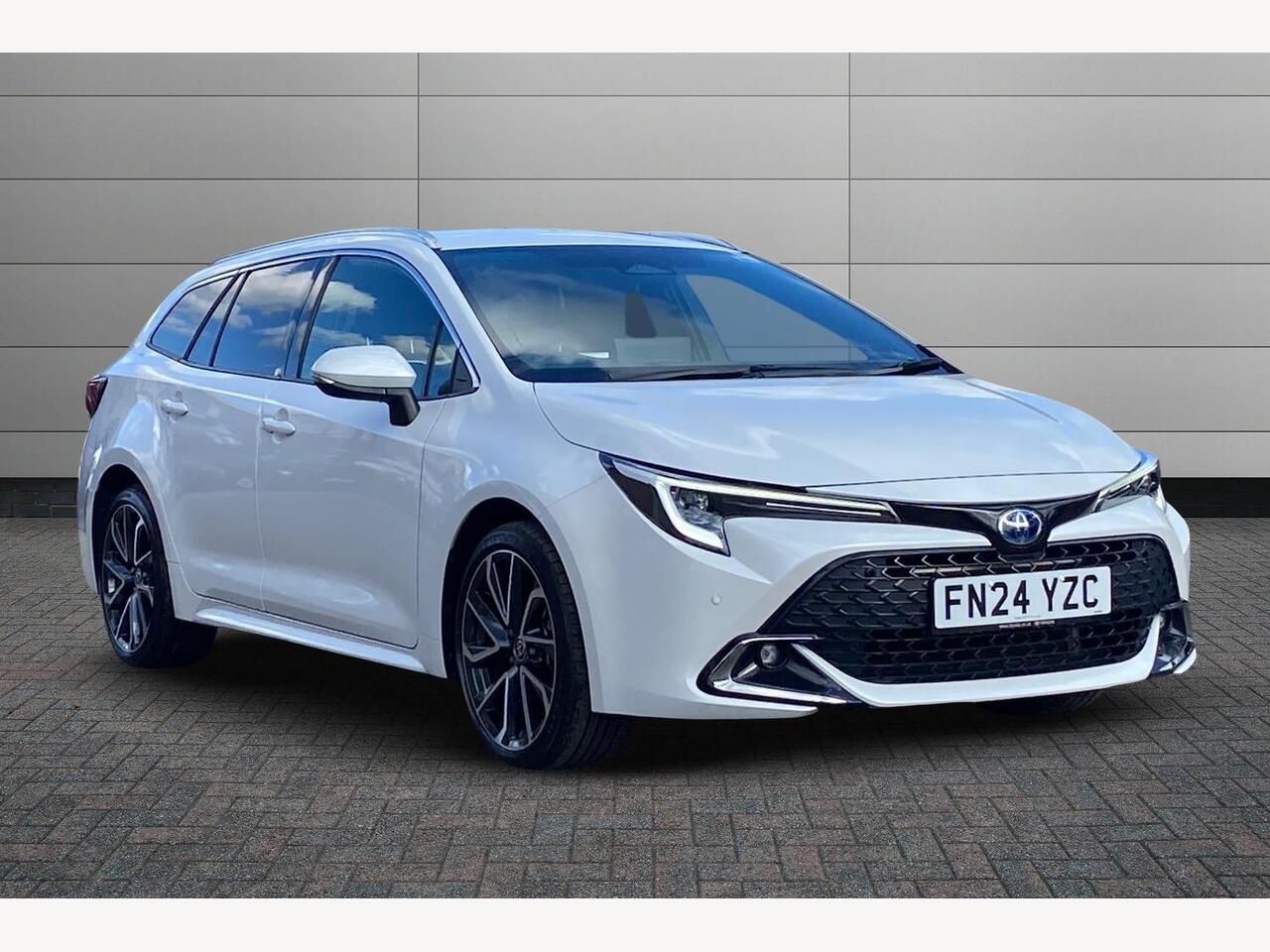 Main listing image - Toyota Corolla Touring Sport