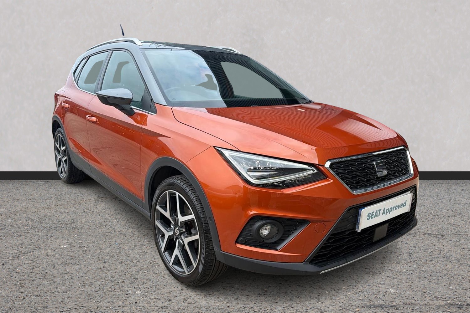 Main listing image - SEAT Arona