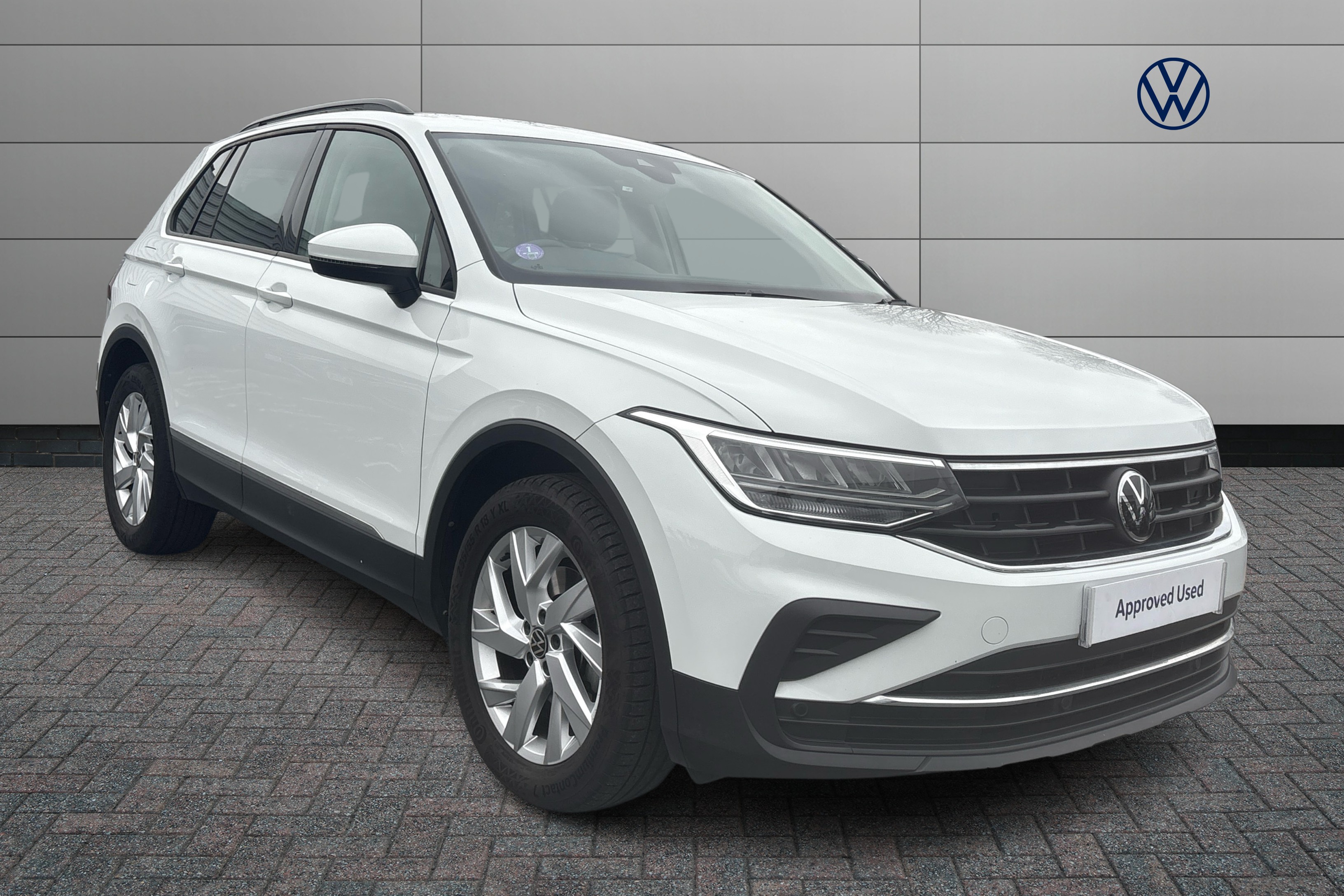 Main listing image - Volkswagen Tiguan